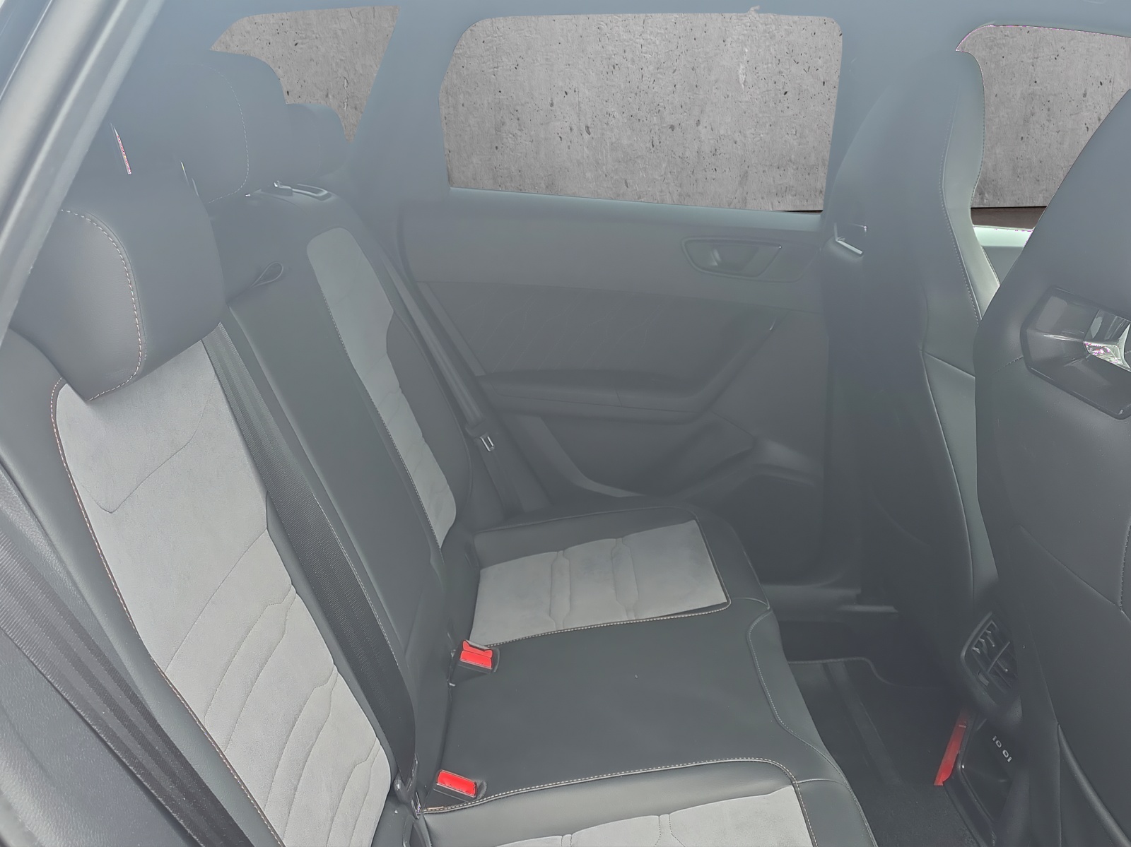 CUPRA Ateca 2.0TSI VZ Cup 360 4Drive DSG Akrapovic Black Edition-image-12