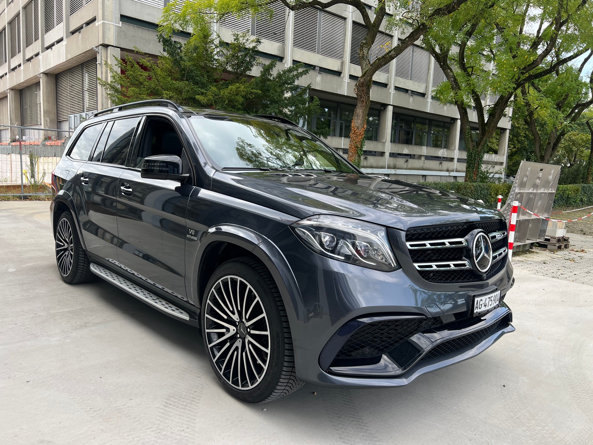 MERCEDES-BENZ GLS 63 AMG 4Matic Speedshift Plus 7G-Tronic-image-6