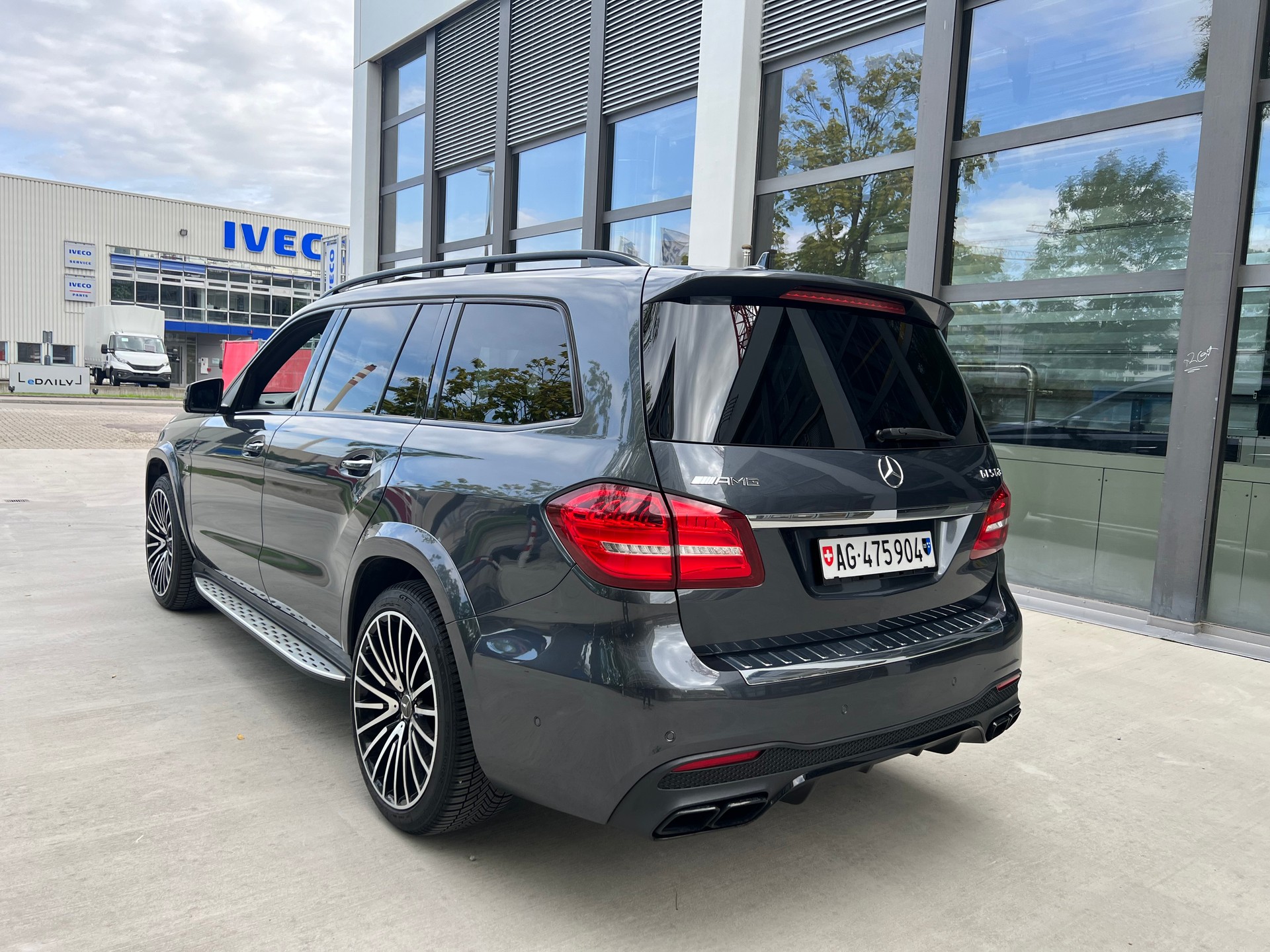 MERCEDES-BENZ GLS 63 AMG 4Matic Speedshift Plus 7G-Tronic-image-2