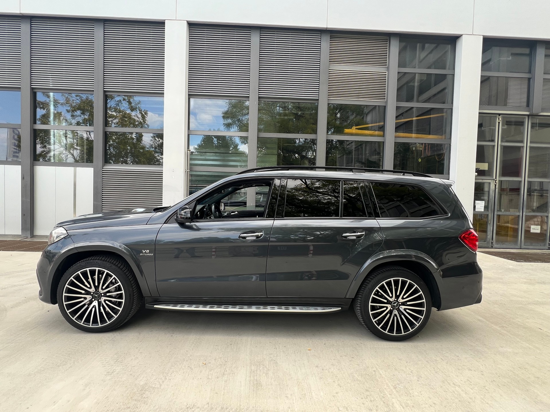 MERCEDES-BENZ GLS 63 AMG 4Matic Speedshift Plus 7G-Tronic-image-1