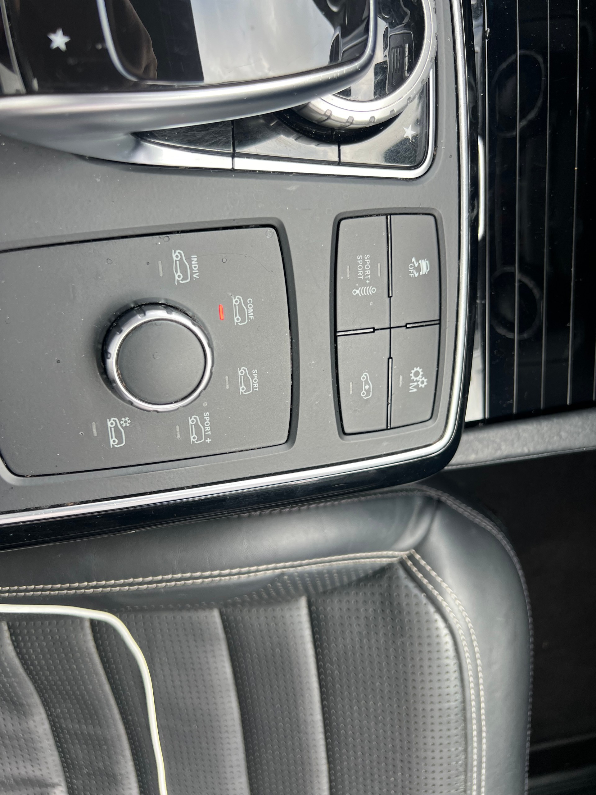 MERCEDES-BENZ GLS 63 AMG 4Matic Speedshift Plus 7G-Tronic-image-20