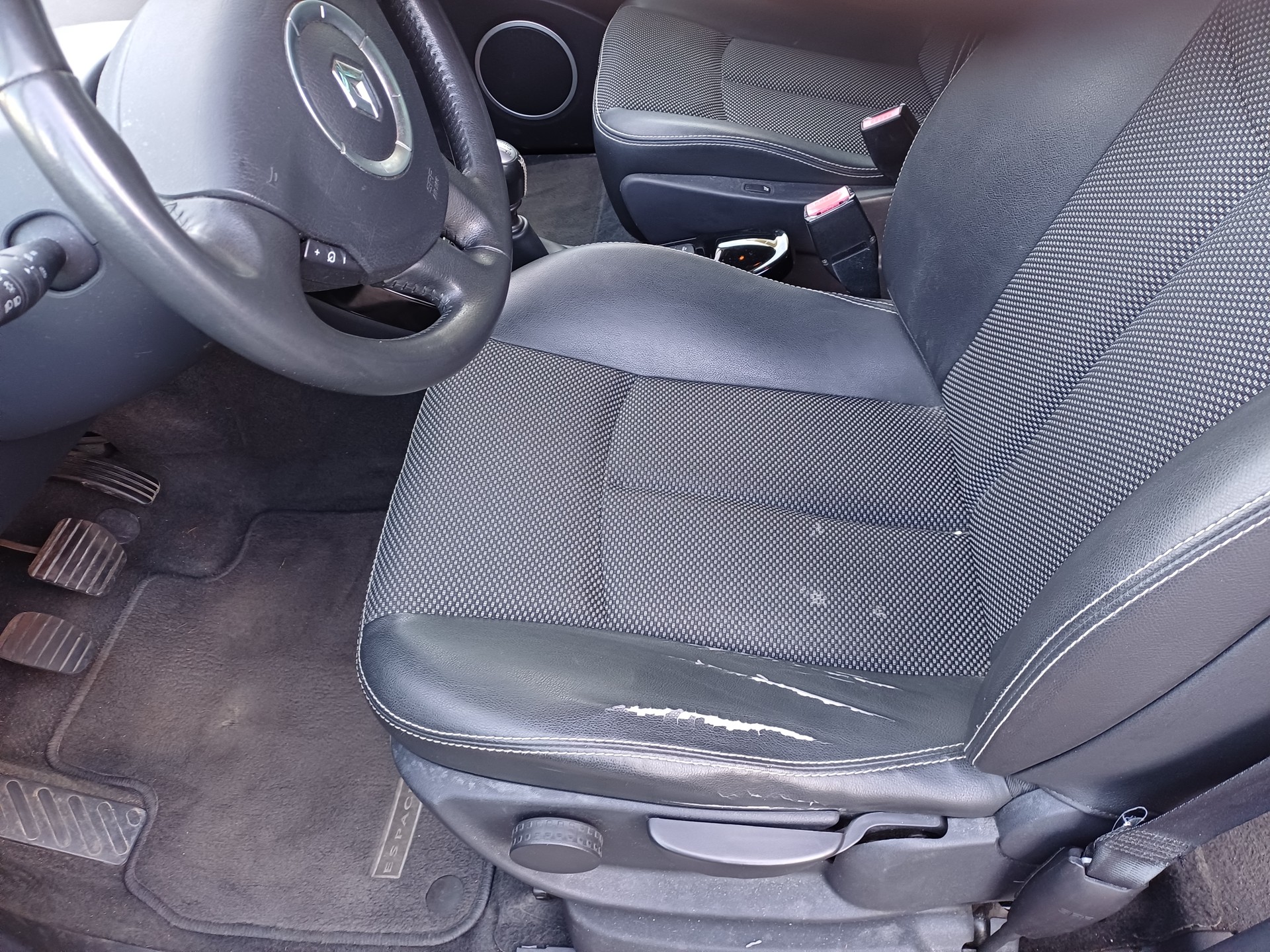 RENAULT Espace 2.0 dCi Expression-image-10
