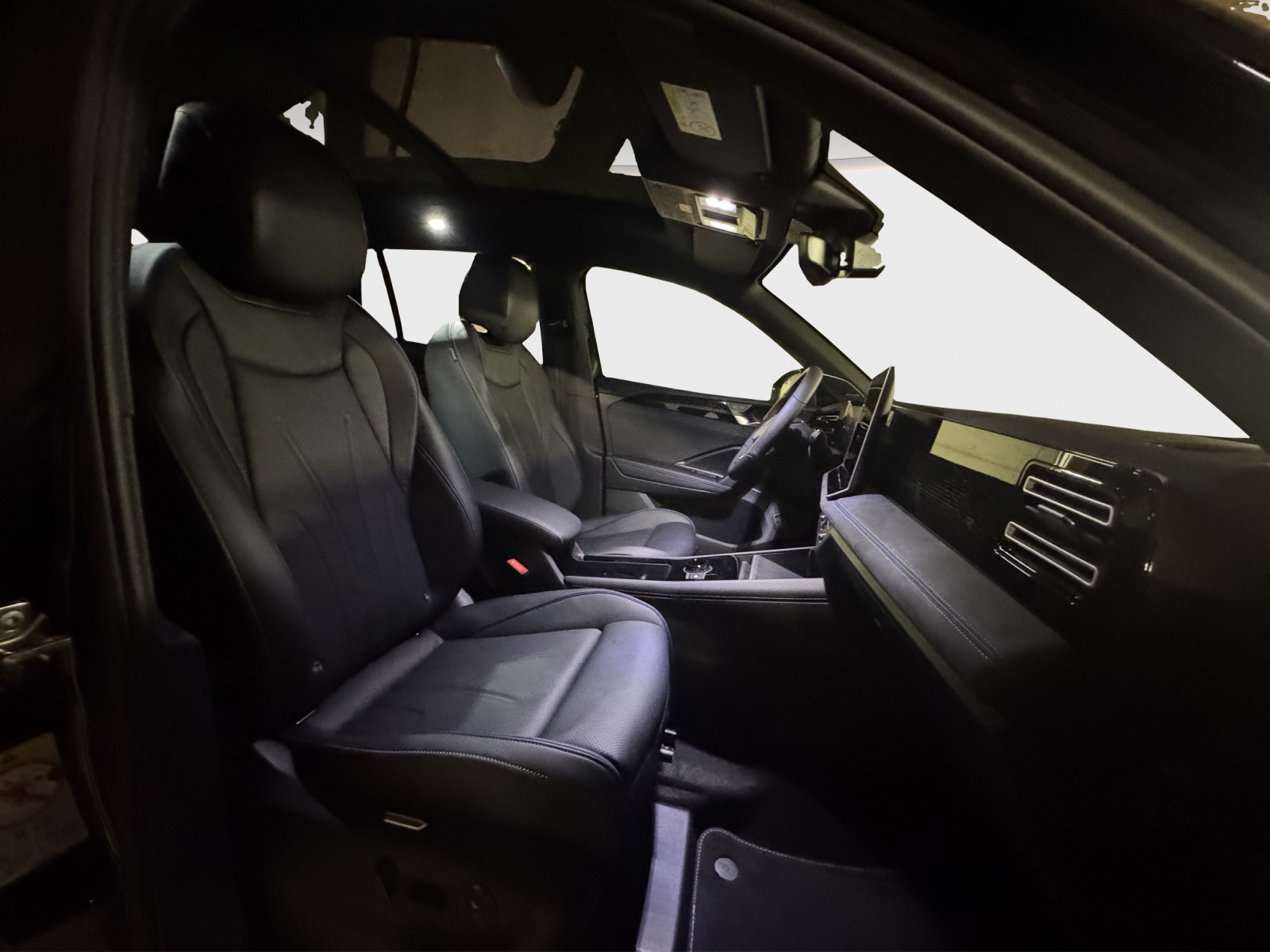 VW Tiguan 1.5 TSI evo2 eHybrid R-Line DSG-image-9
