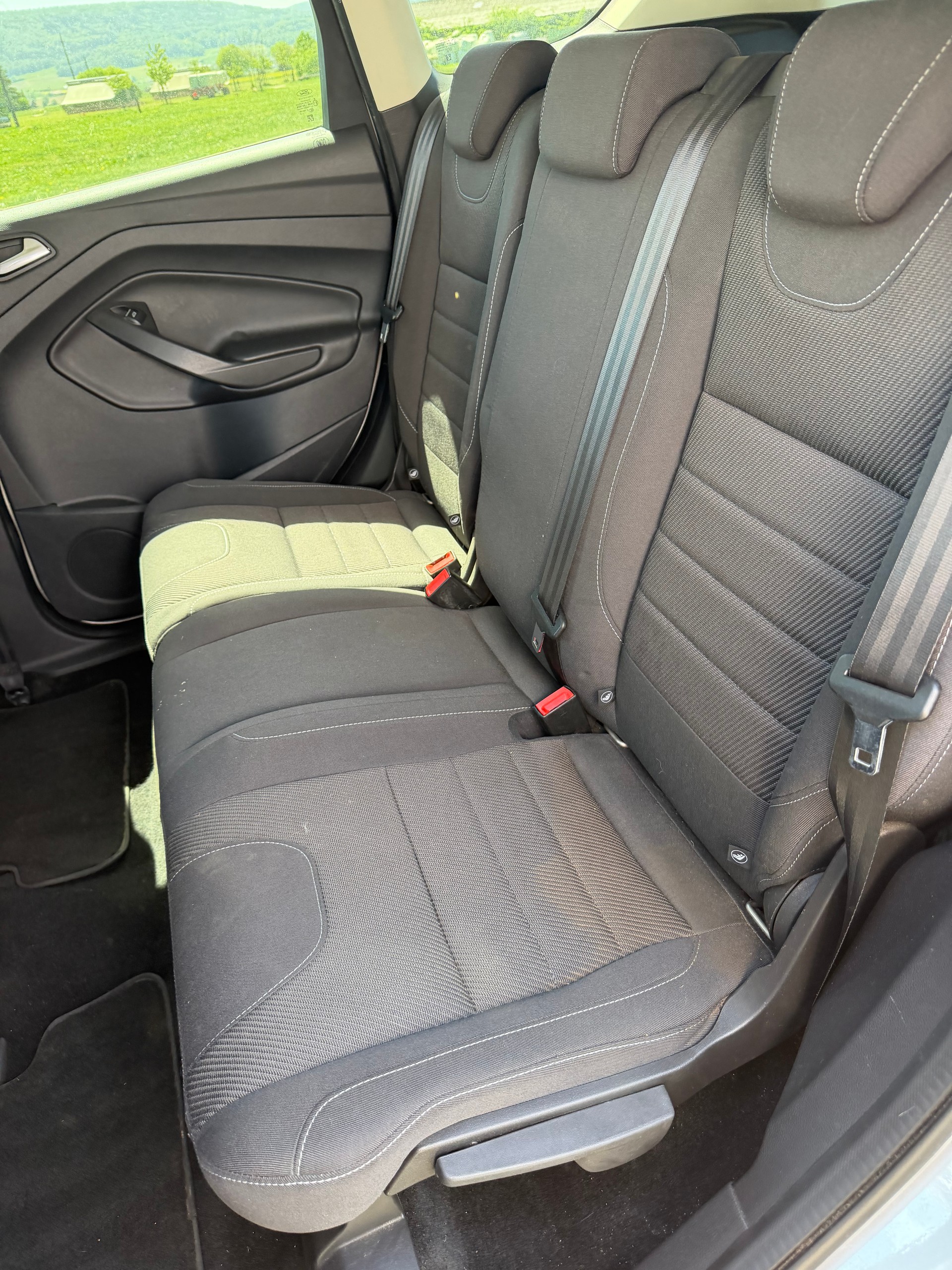 FORD Kuga 2.0 TDCi Titanium 4WD PowerShift-image-4