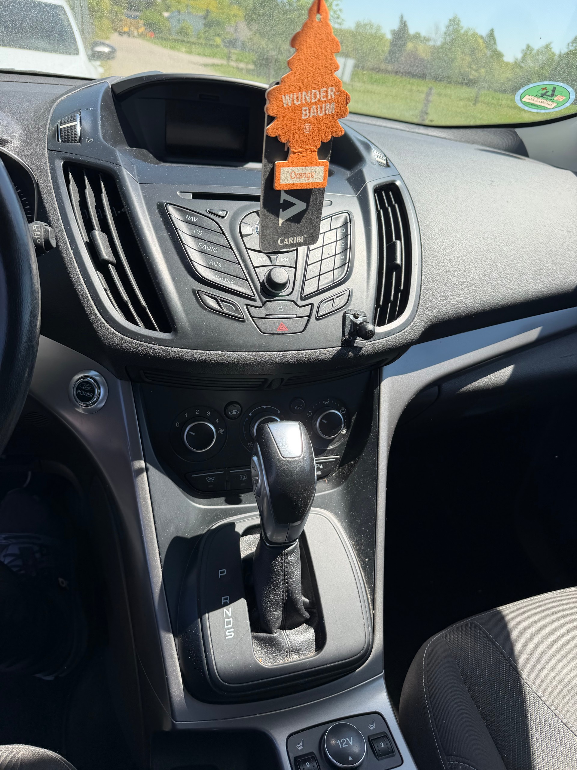 FORD Kuga 2.0 TDCi Titanium 4WD PowerShift-image-8