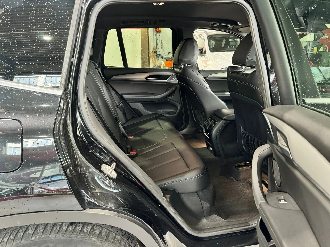 BMW X3 20d xDrive X-LINE CH FAHRZEUG-image-9