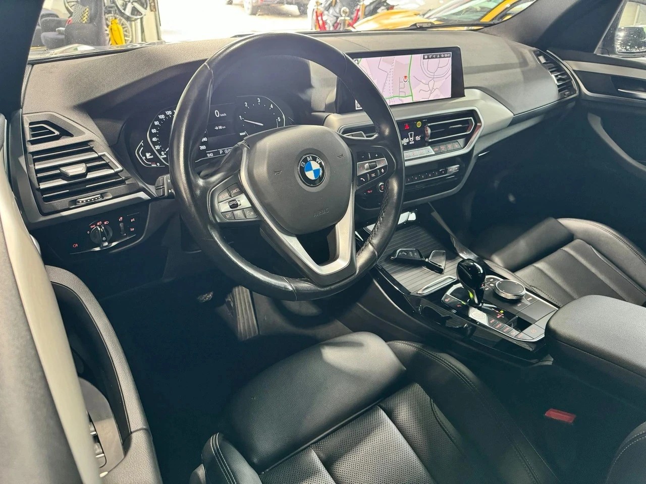 BMW X3 20d xDrive X-LINE CH FAHRZEUG-image-7