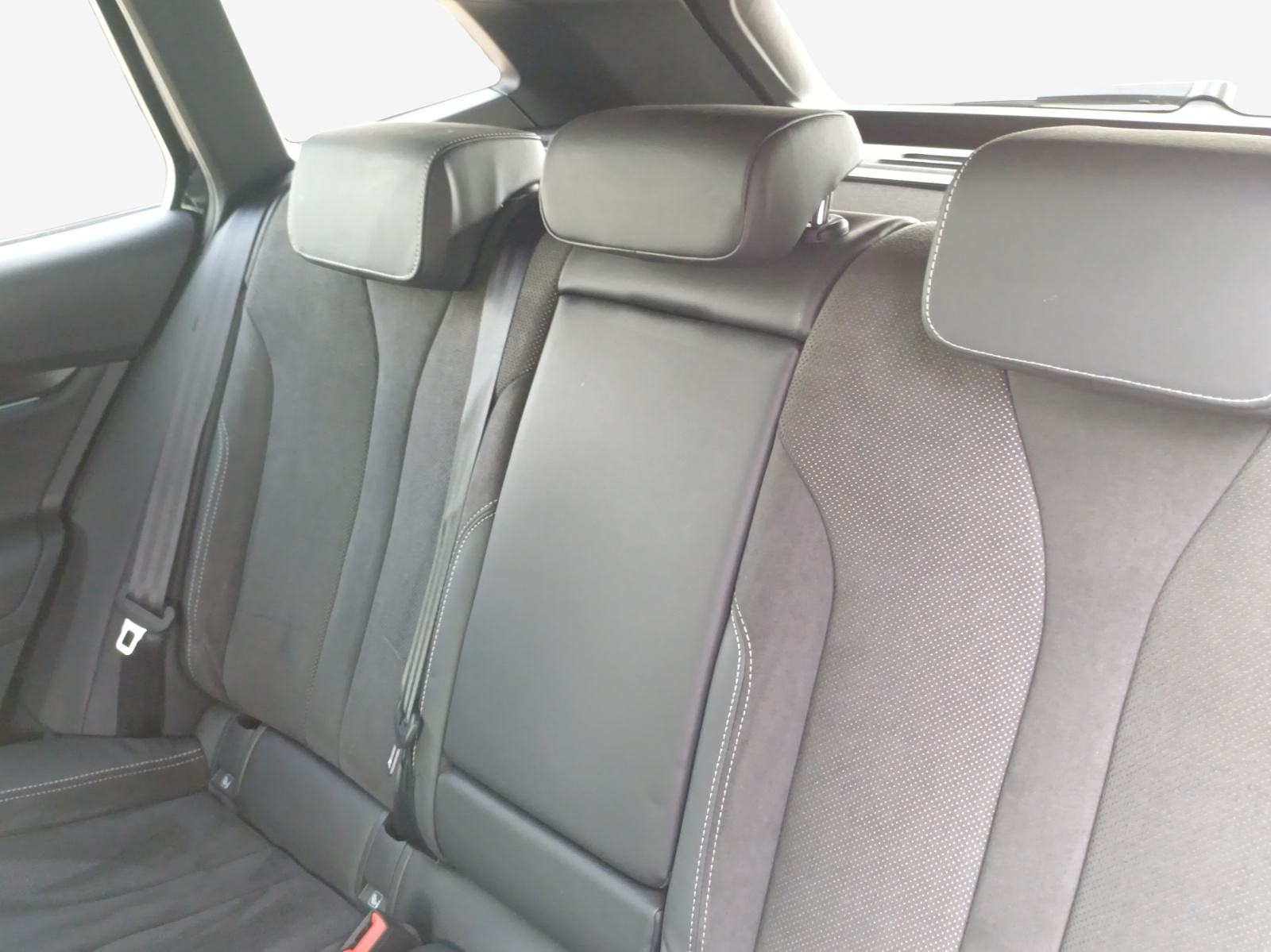 SKODA Enyaq iV 80x SportLine-image-12