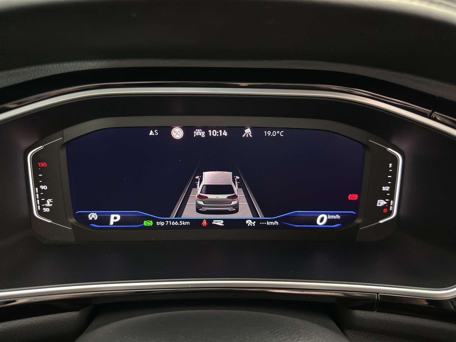 VW T-Roc 2.0 TSI R-Line DSG 4Motion-image-14