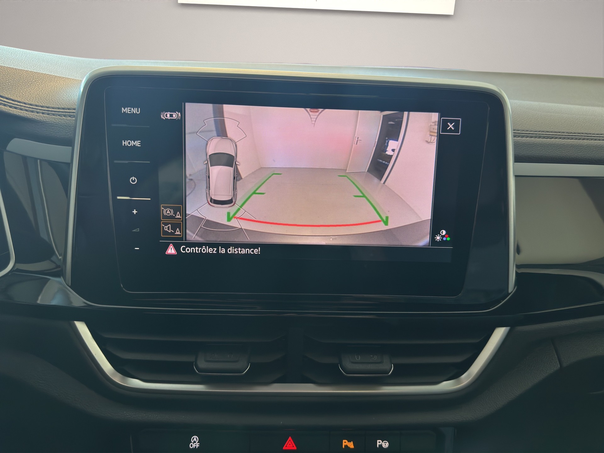 VW T-Roc 2.0 TSI R-Line DSG 4Motion-image-17