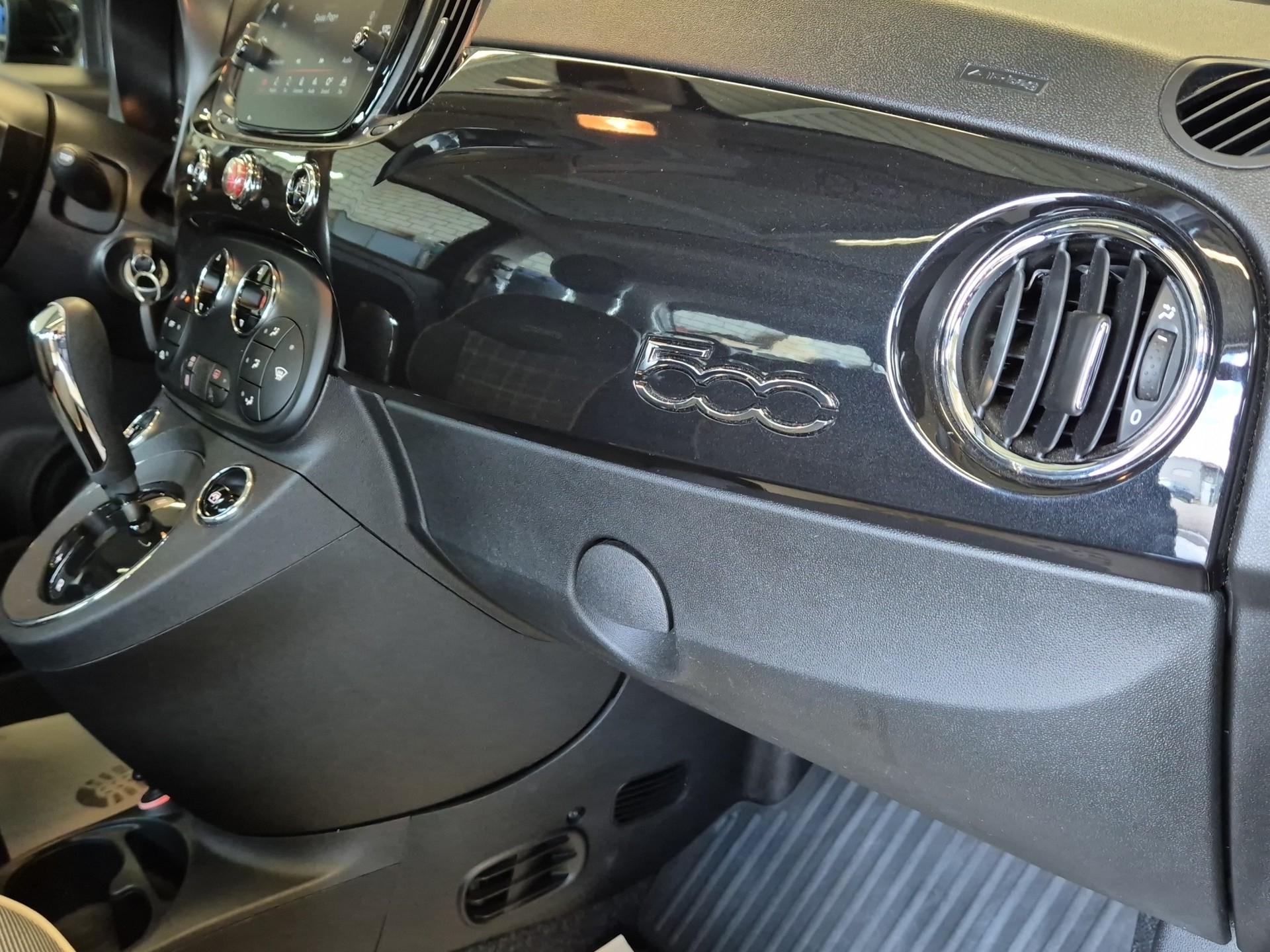 FIAT 500 0.9 Twinair Lounge Dualogic-image-25