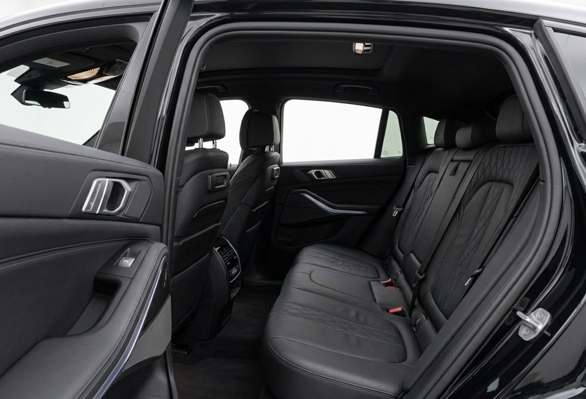 BMW M50d-image-4