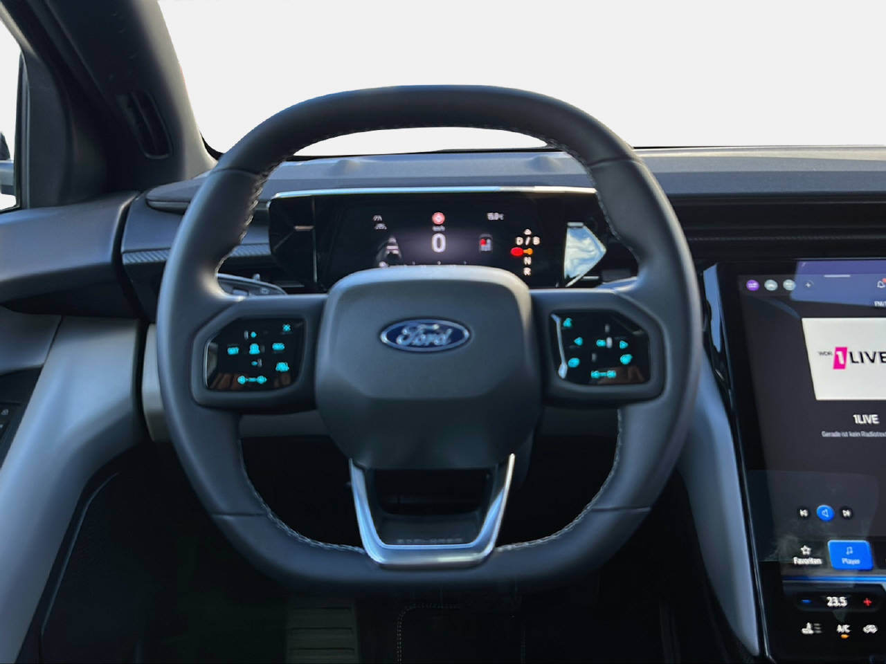 FORD Explorer Extended Range Premium AWD-image-11
