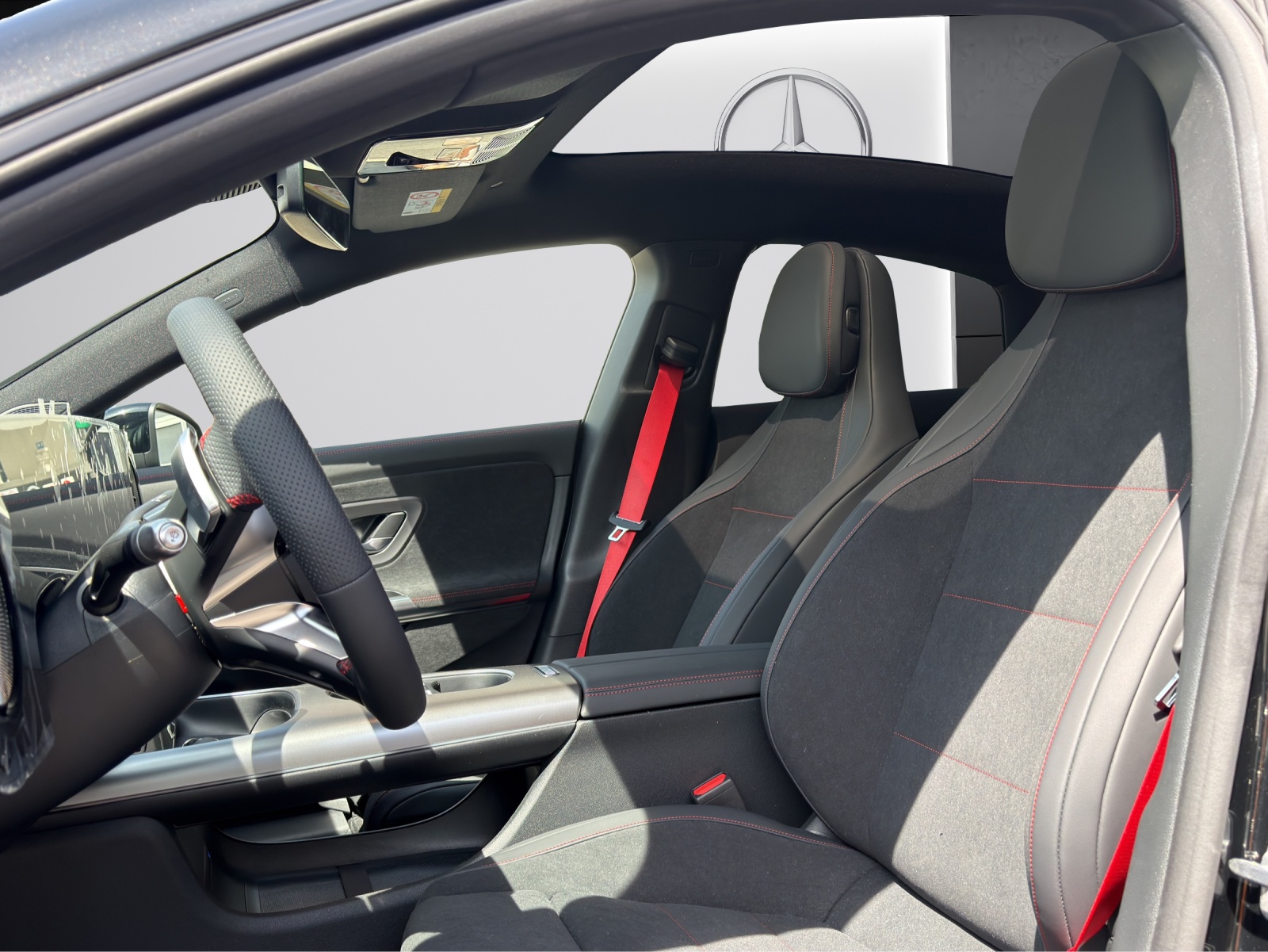 Image MERCEDES-BENZ CLA-350 CLA 350 4 Matic 85 kWh EQ