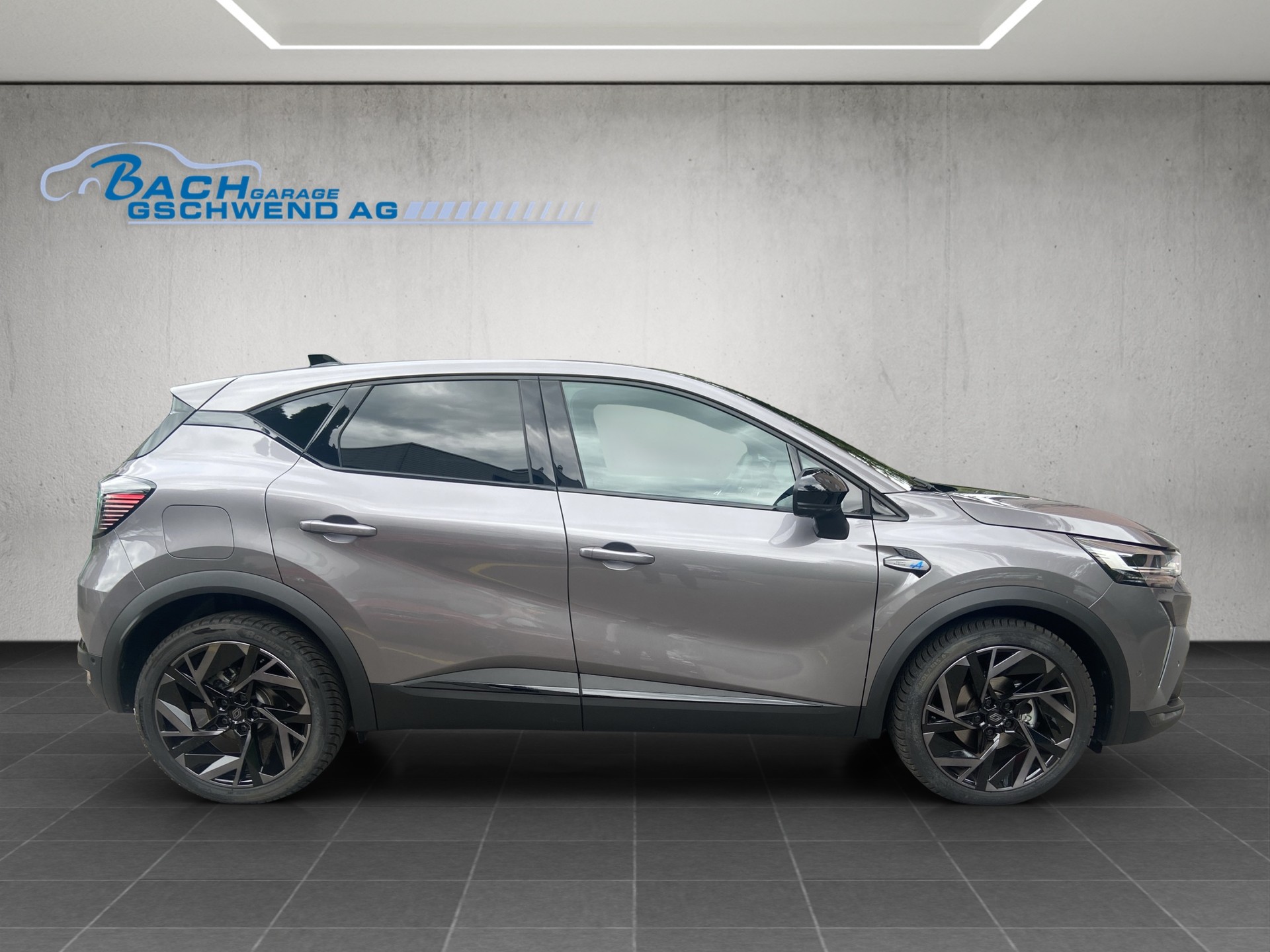 RENAULT Captur 1.3 TCe Esprit Alpine EDC-image-2