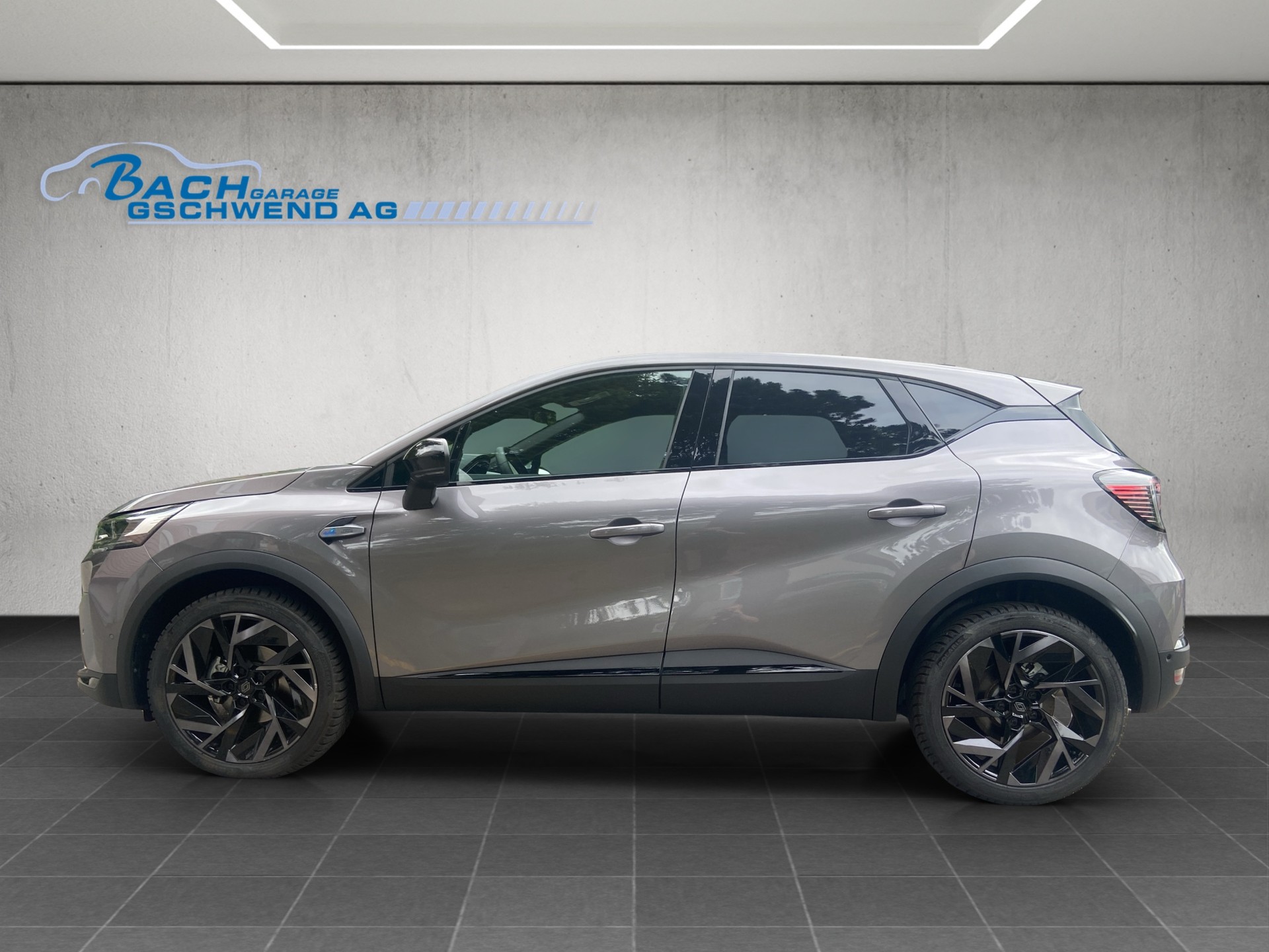 RENAULT Captur 1.3 TCe Esprit Alpine EDC-image-5
