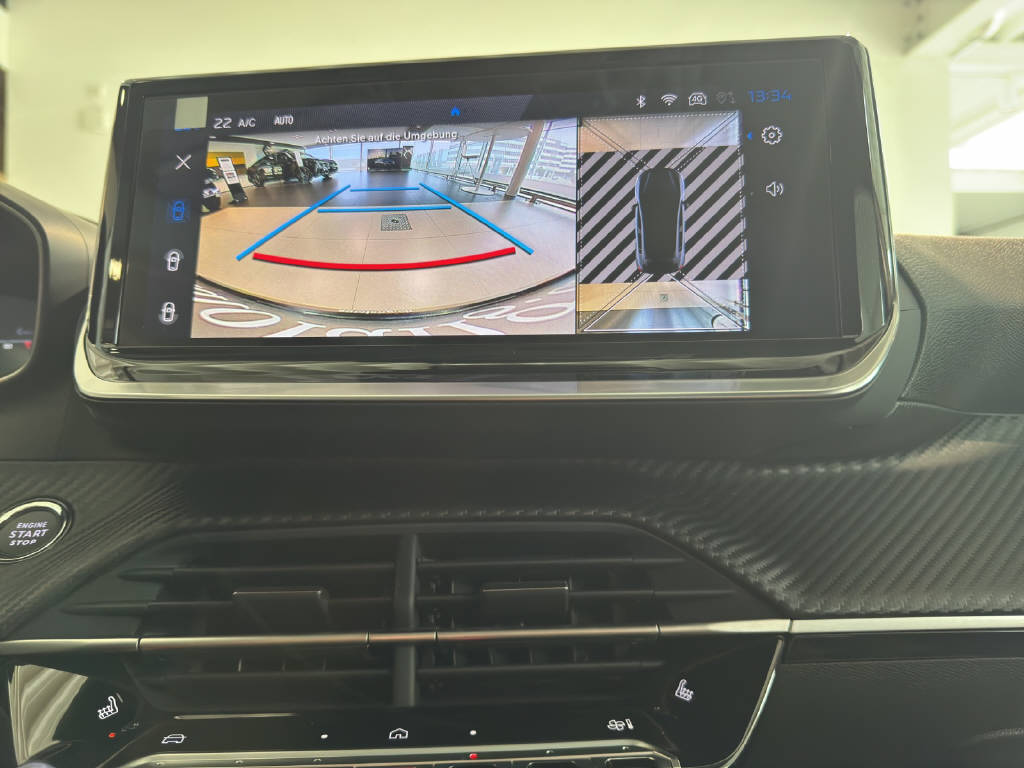 PEUGEOT 208 1.2 Hybrid Allure-image-5