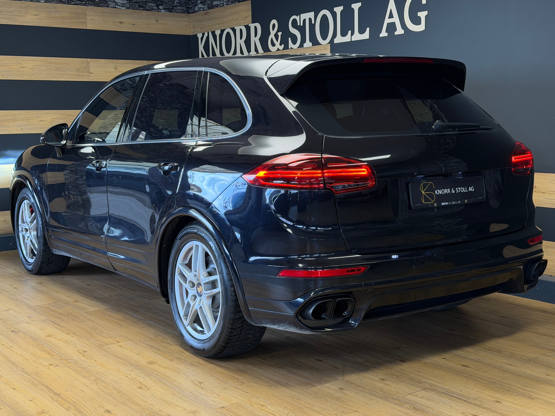 PORSCHE Cayenne Turbo-image-6