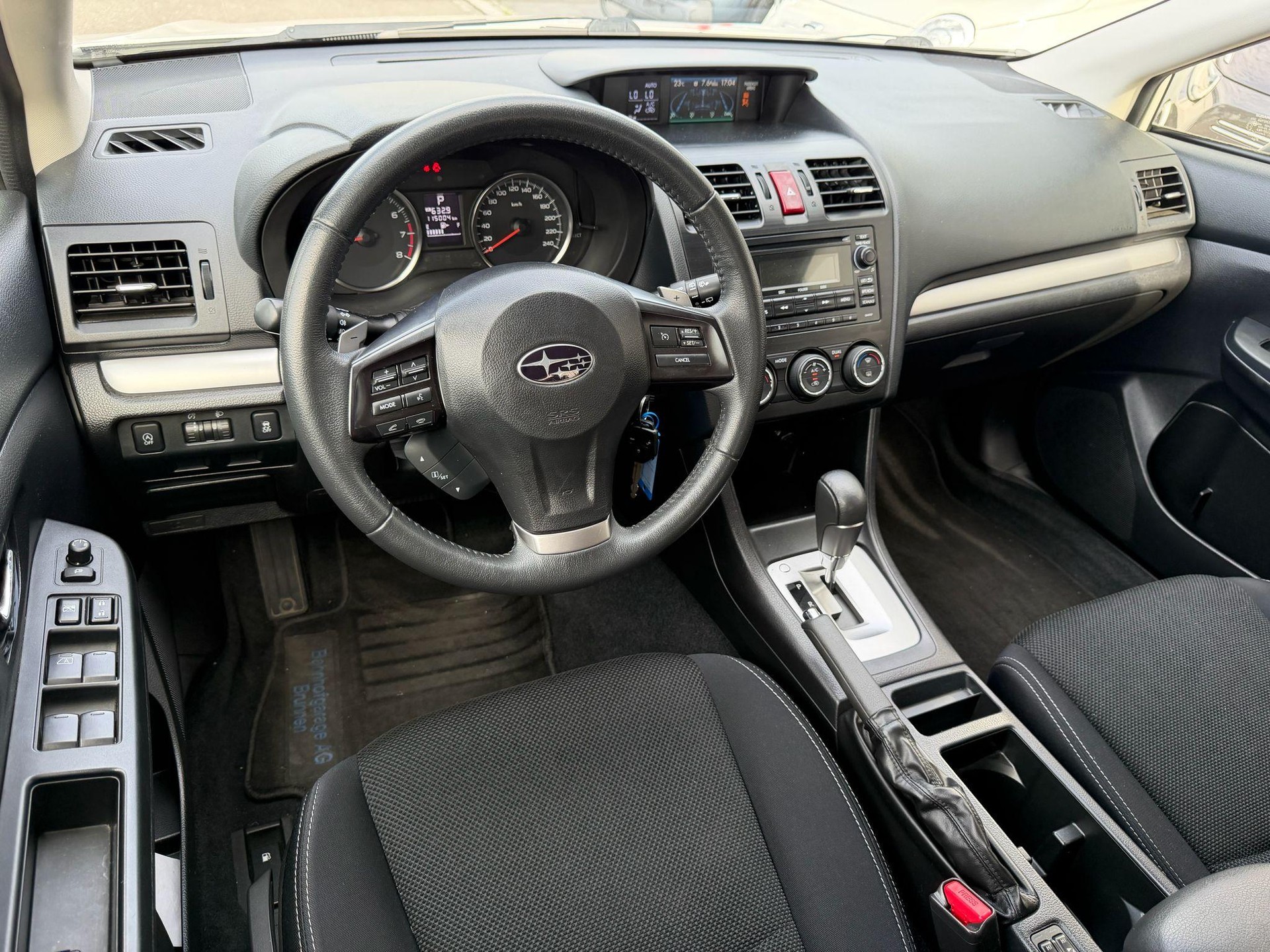 SUBARU XV 2.0i Swiss Two-image-7