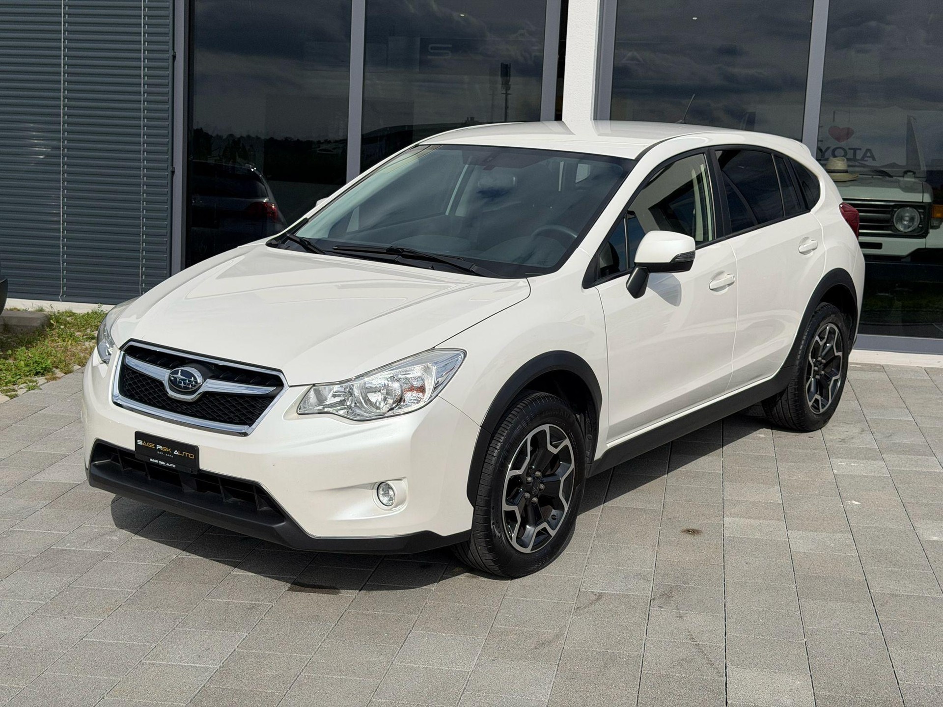 SUBARU XV 2.0i Swiss Two-image-0