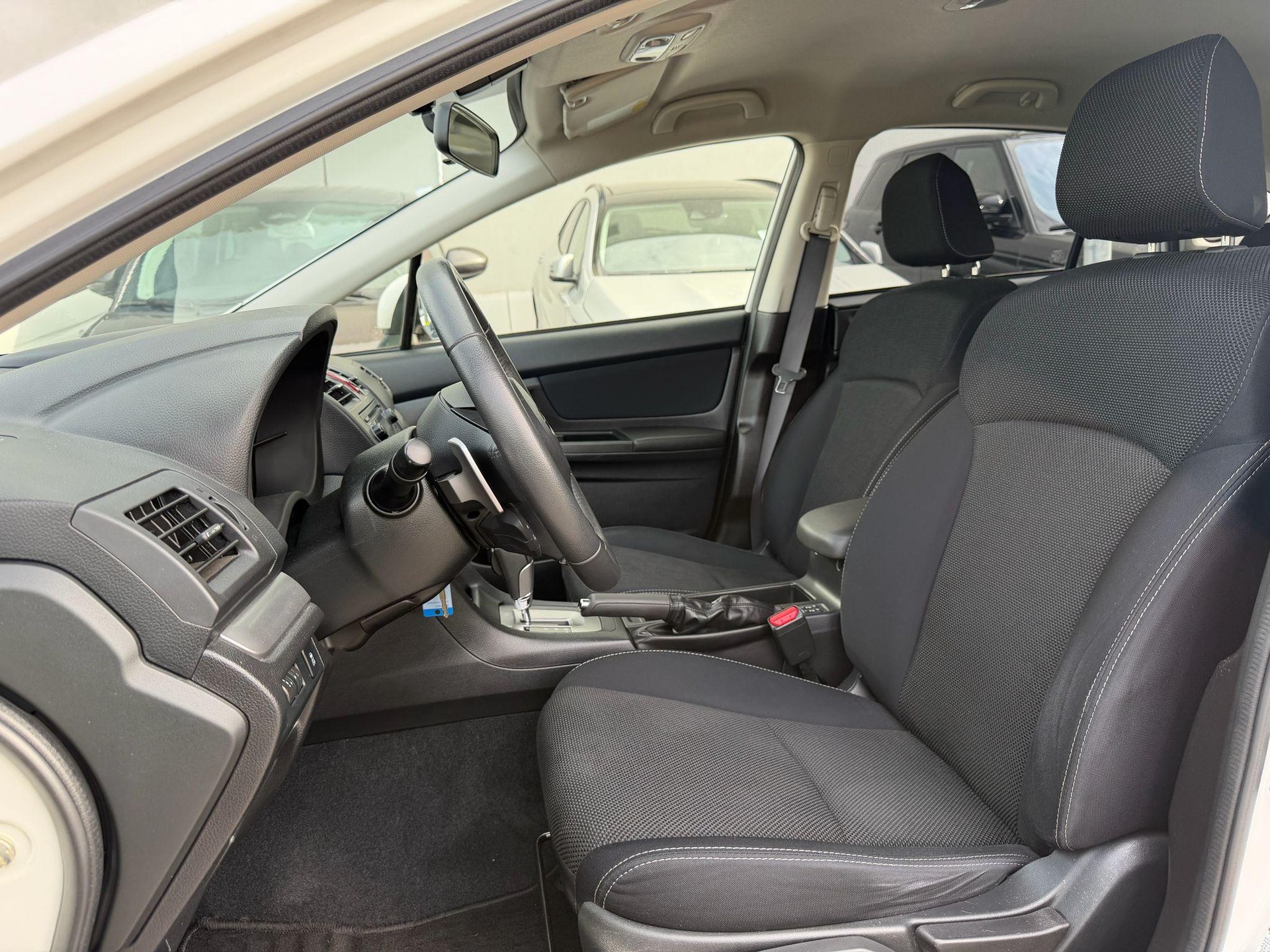 SUBARU XV 2.0i Swiss Two-image-17