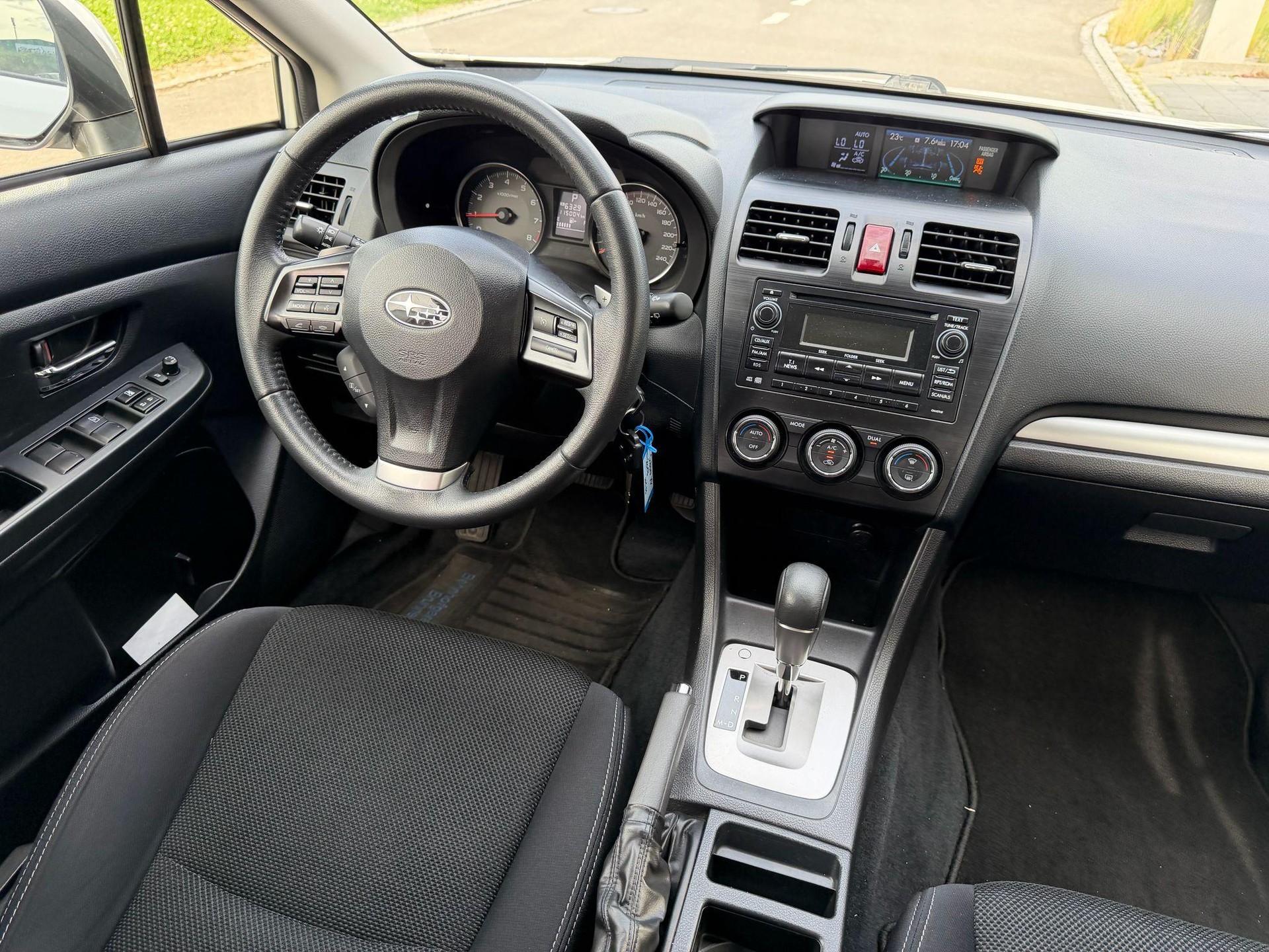 SUBARU XV 2.0i Swiss Two-image-11