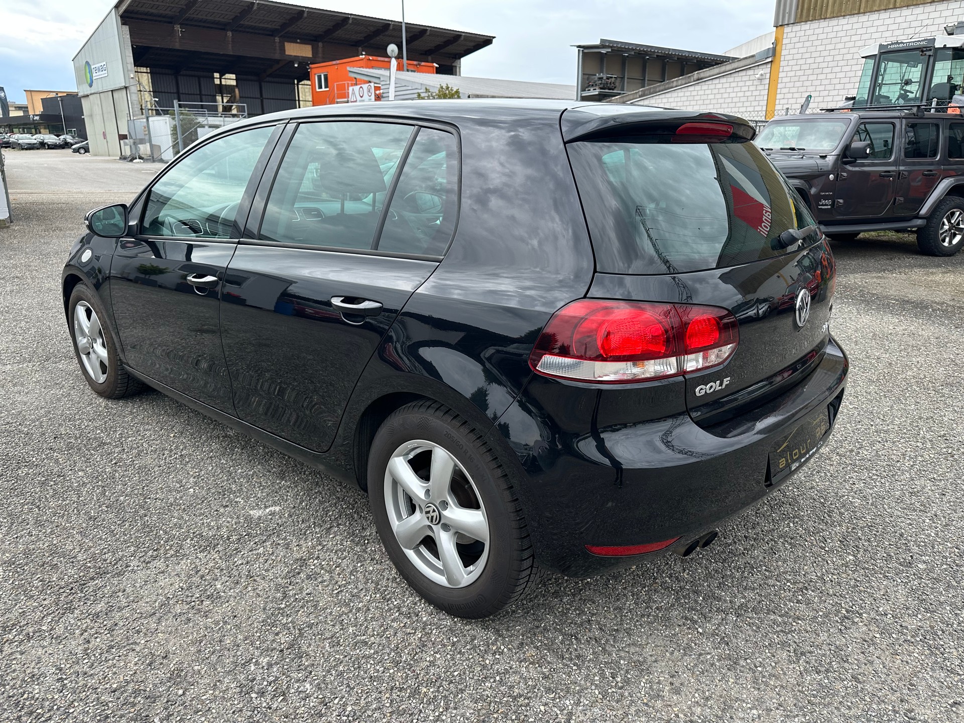 VW Golf 2.0 TDI Highline DSG-image-5