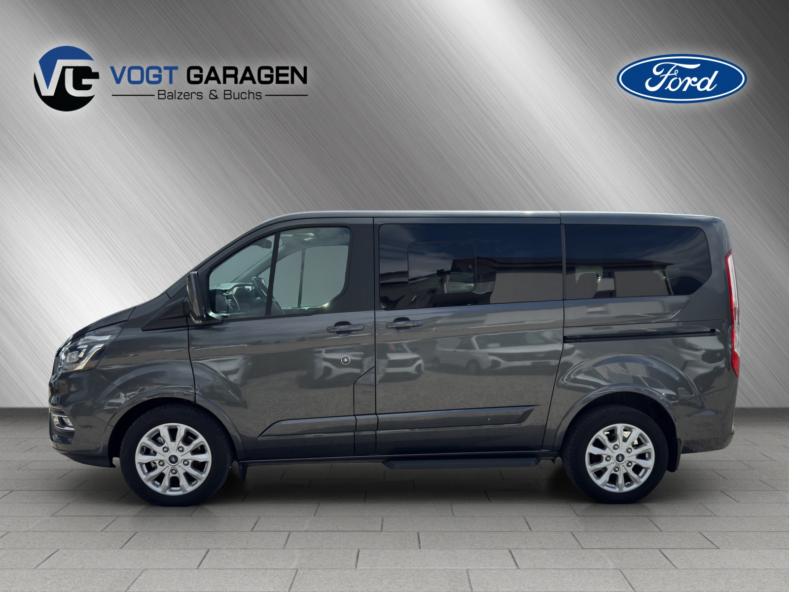 FORD Tourneo Custom 320 L1 2.0 TDCi-showroom-element-2