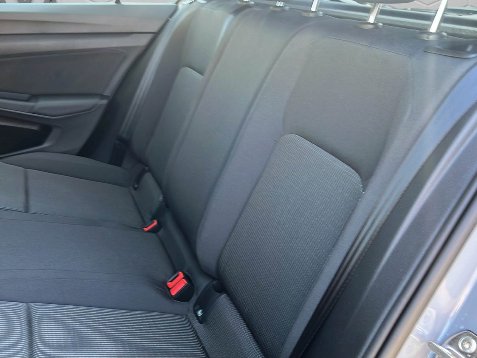 VW Golf 1.5 TSI Basis-image-12