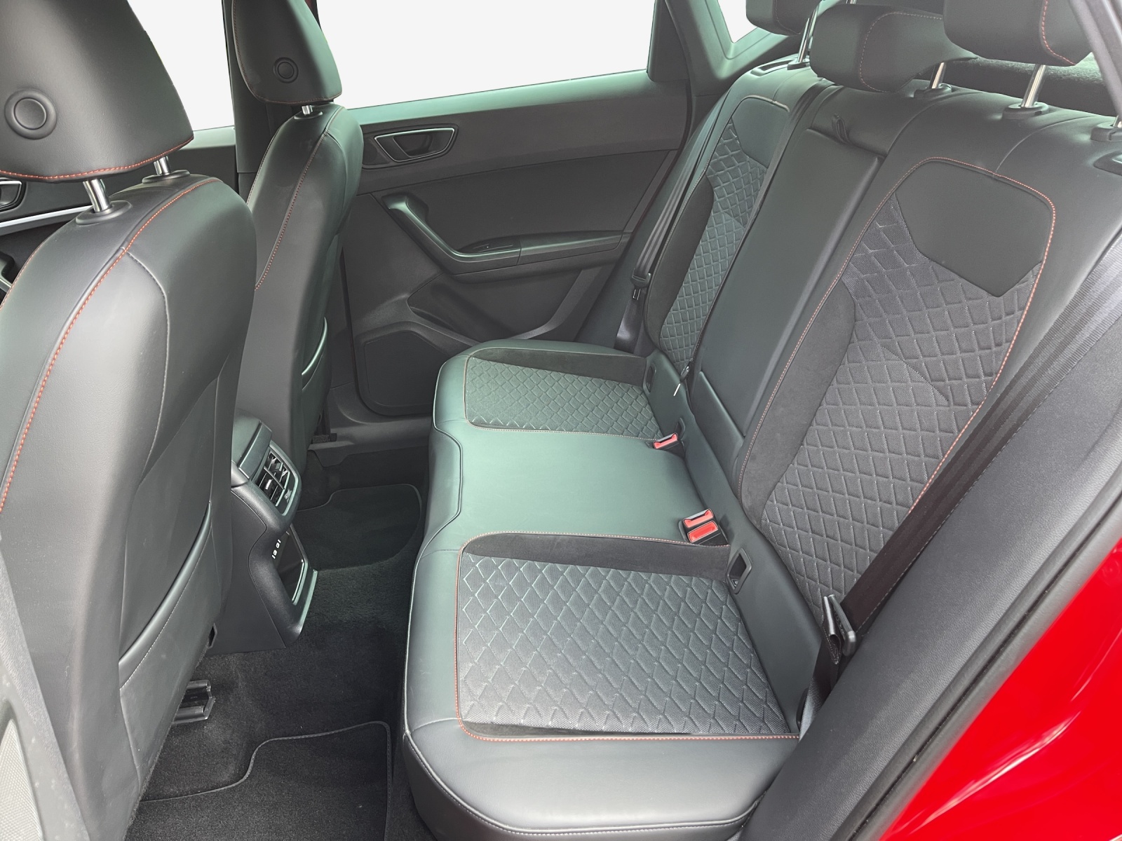SEAT Ateca 1.5 TSI EVO Hola FR DSG-image-11