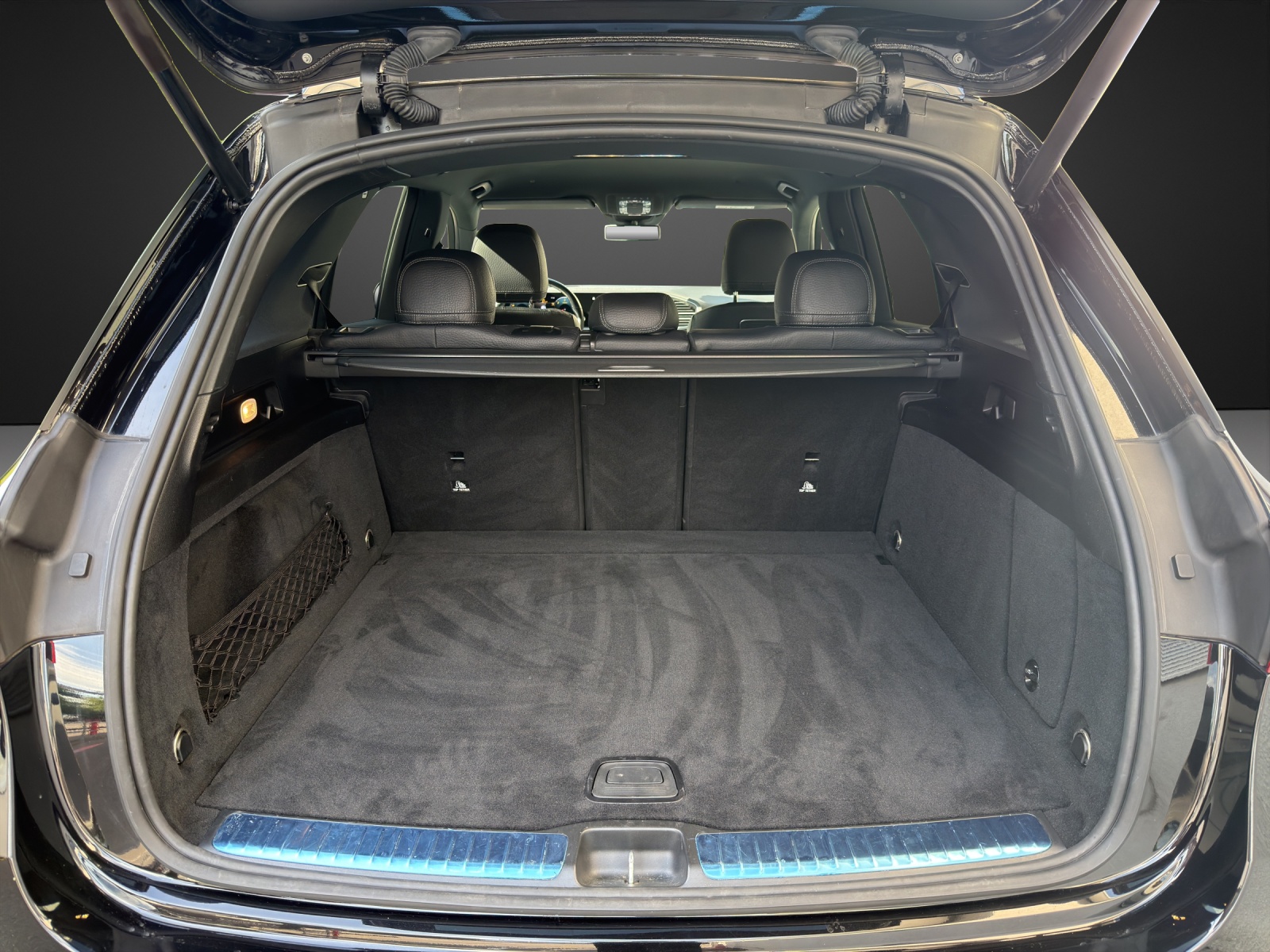 MERCEDES-BENZ GLE 400 d 4Matic AMG Line 9G-Tronic-image-13
