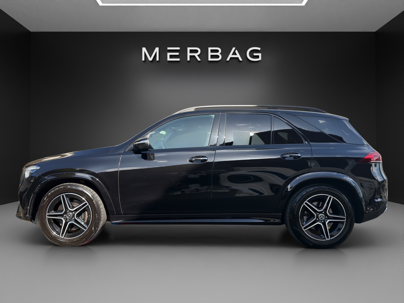 MERCEDES-BENZ GLE 400 d 4Matic AMG Line 9G-Tronic-image-5