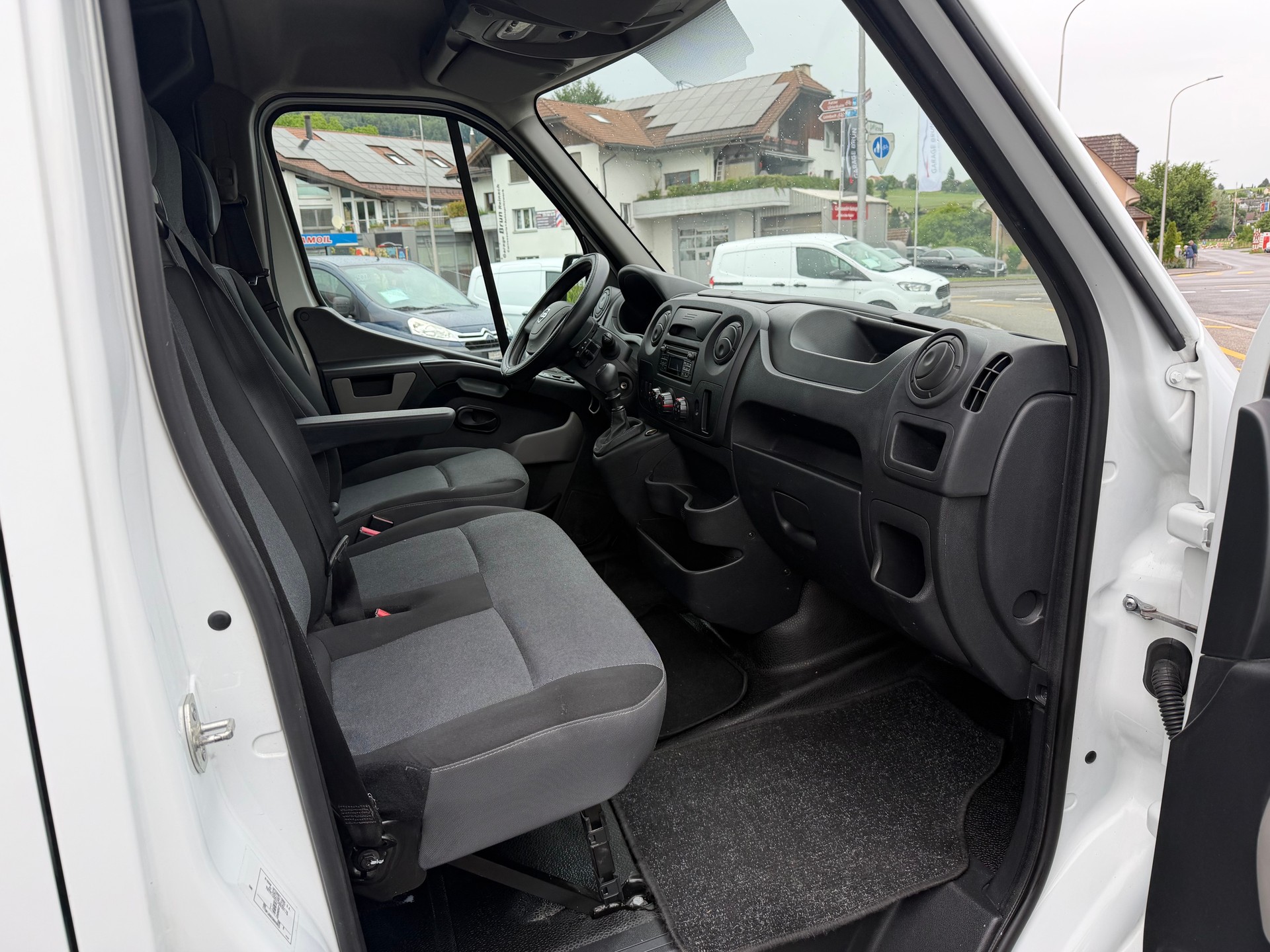 NISSAN NV400 F33.13 L1H1 FWD Pro-image-8