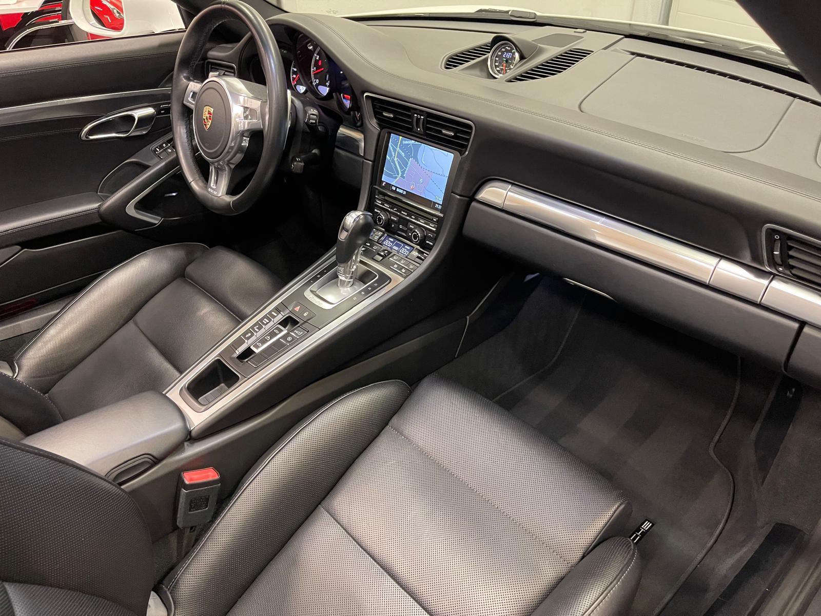 PORSCHE 911 Cabriolet 3.8 Turbo PDK-image-10