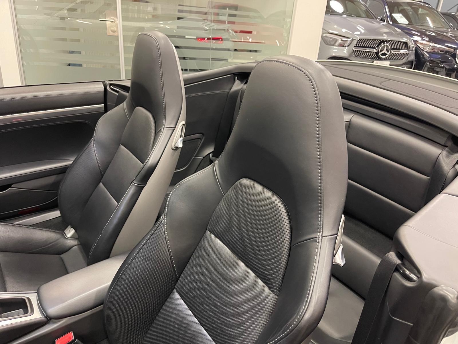PORSCHE 911 Cabriolet 3.8 Turbo PDK-image-14