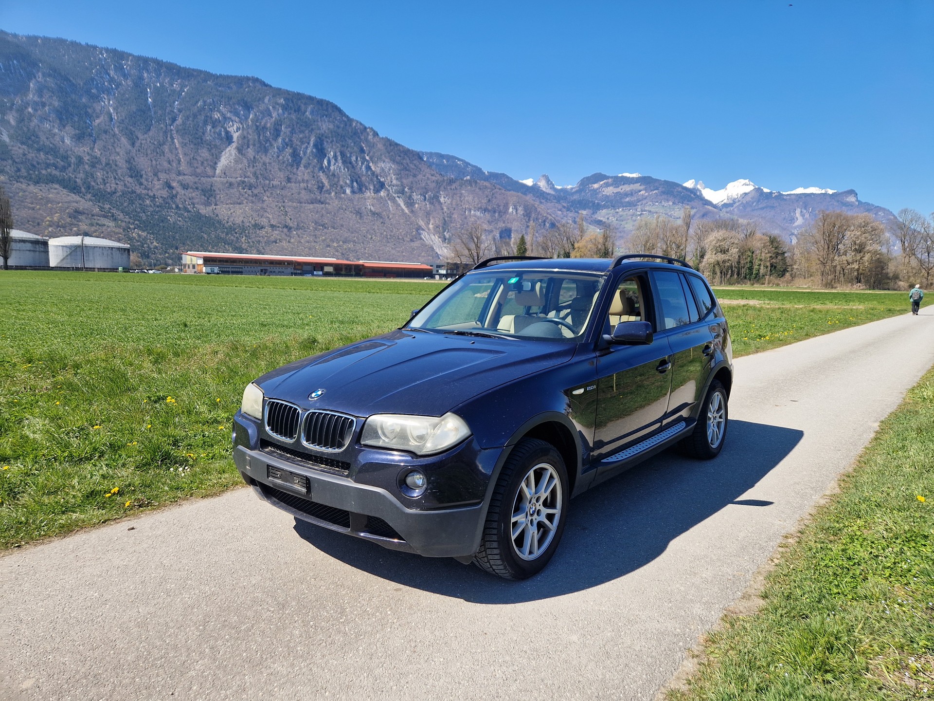 BMW X3 2.0i-image-0