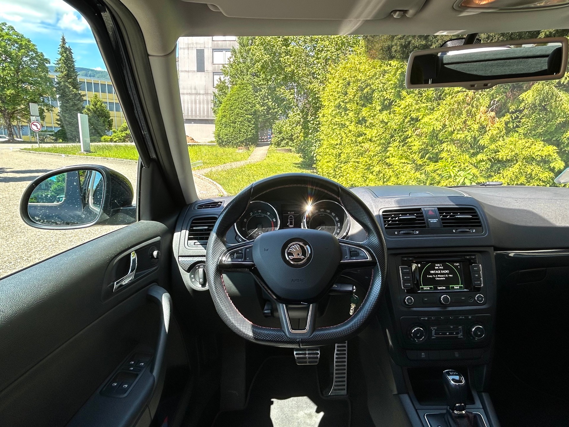 SKODA 1.4 TSI Monte Carlo DSG-image-3