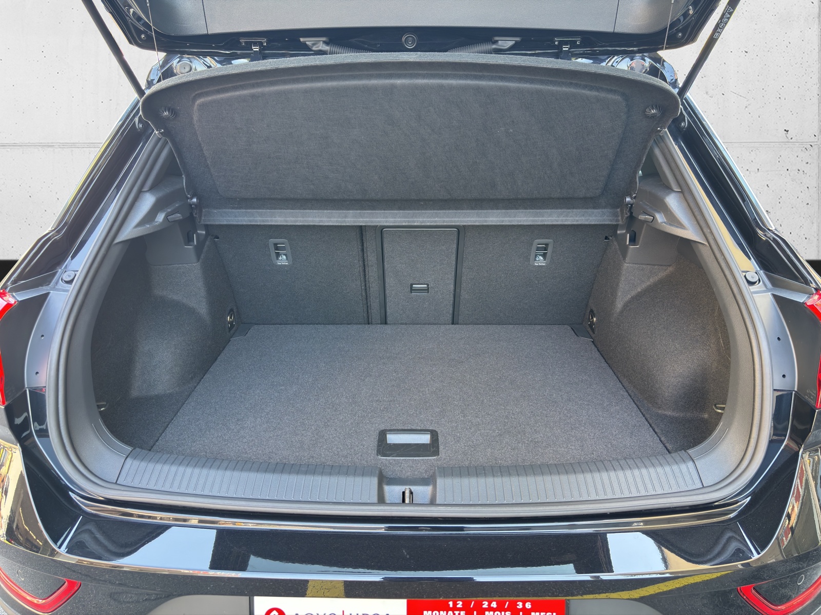 VW New T-Roc 1.5 TSI EVO Life DSG mit AHK & Rückfahrkamera-image-7