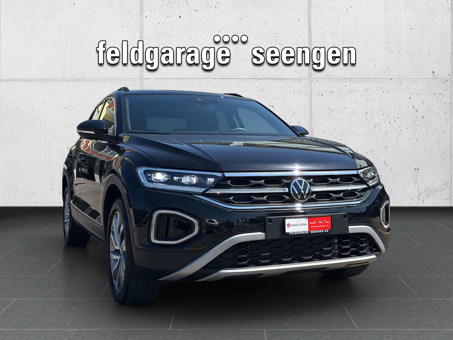VW New T-Roc 1.5 TSI EVO Life DSG mit AHK & Rückfahrkamera-image-2