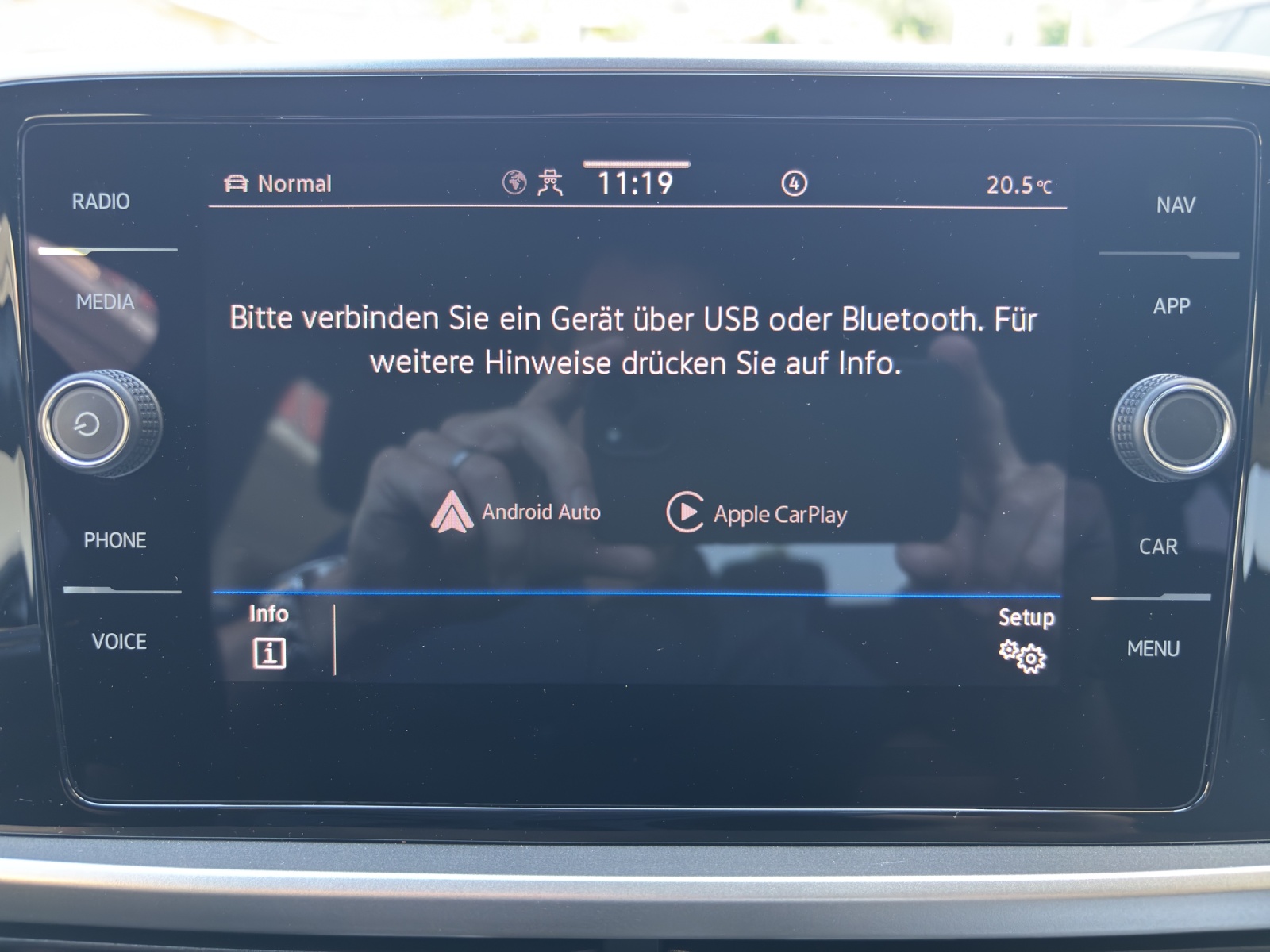 VW New T-Roc 1.5 TSI EVO Life DSG mit AHK & Rückfahrkamera-image-20