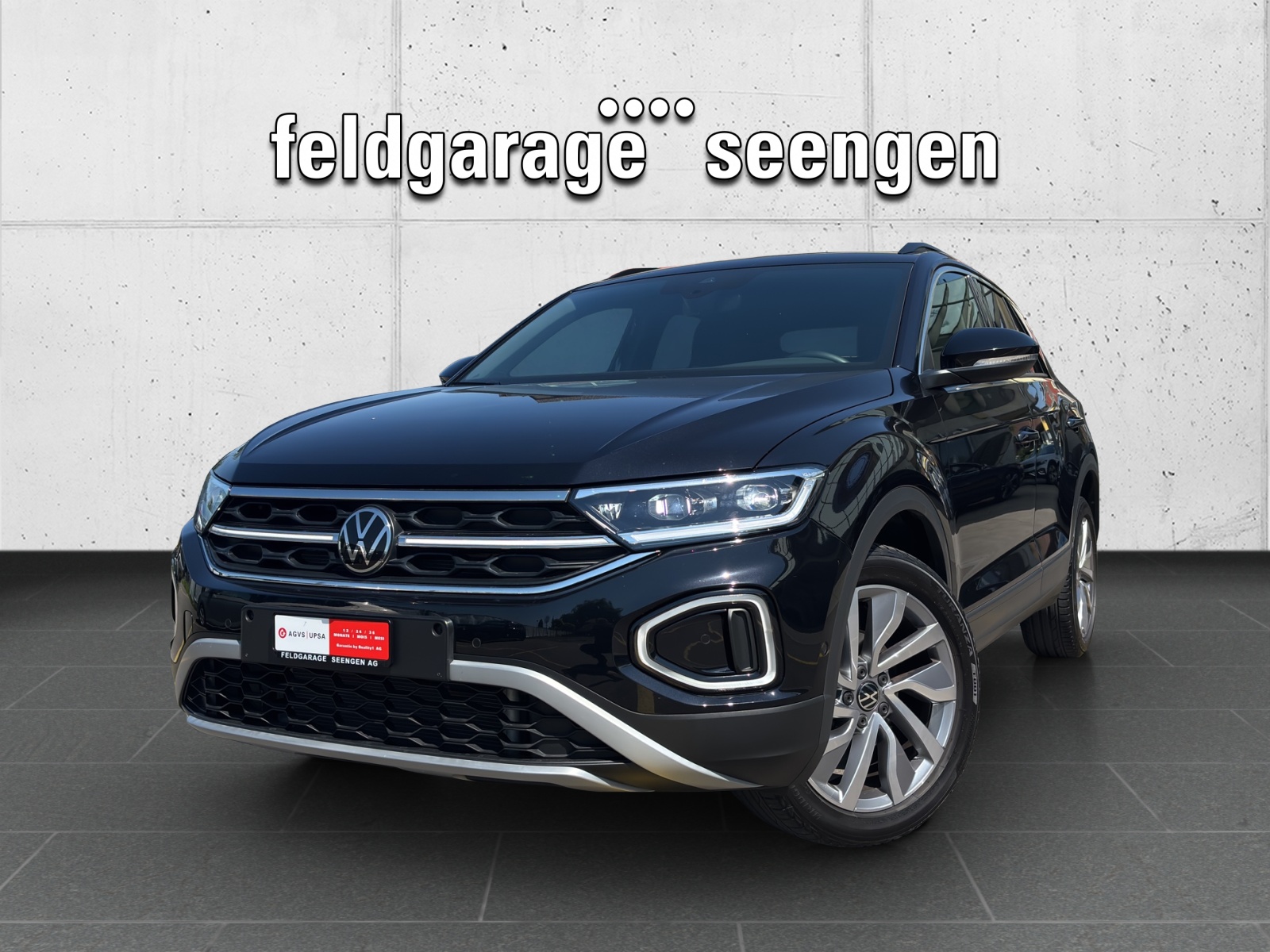 VW New T-Roc 1.5 TSI EVO Life DSG mit AHK & Rückfahrkamera-image-0