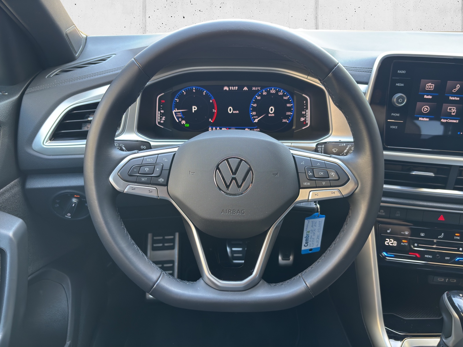VW New T-Roc 1.5 TSI EVO Life DSG mit AHK & Rückfahrkamera-image-12