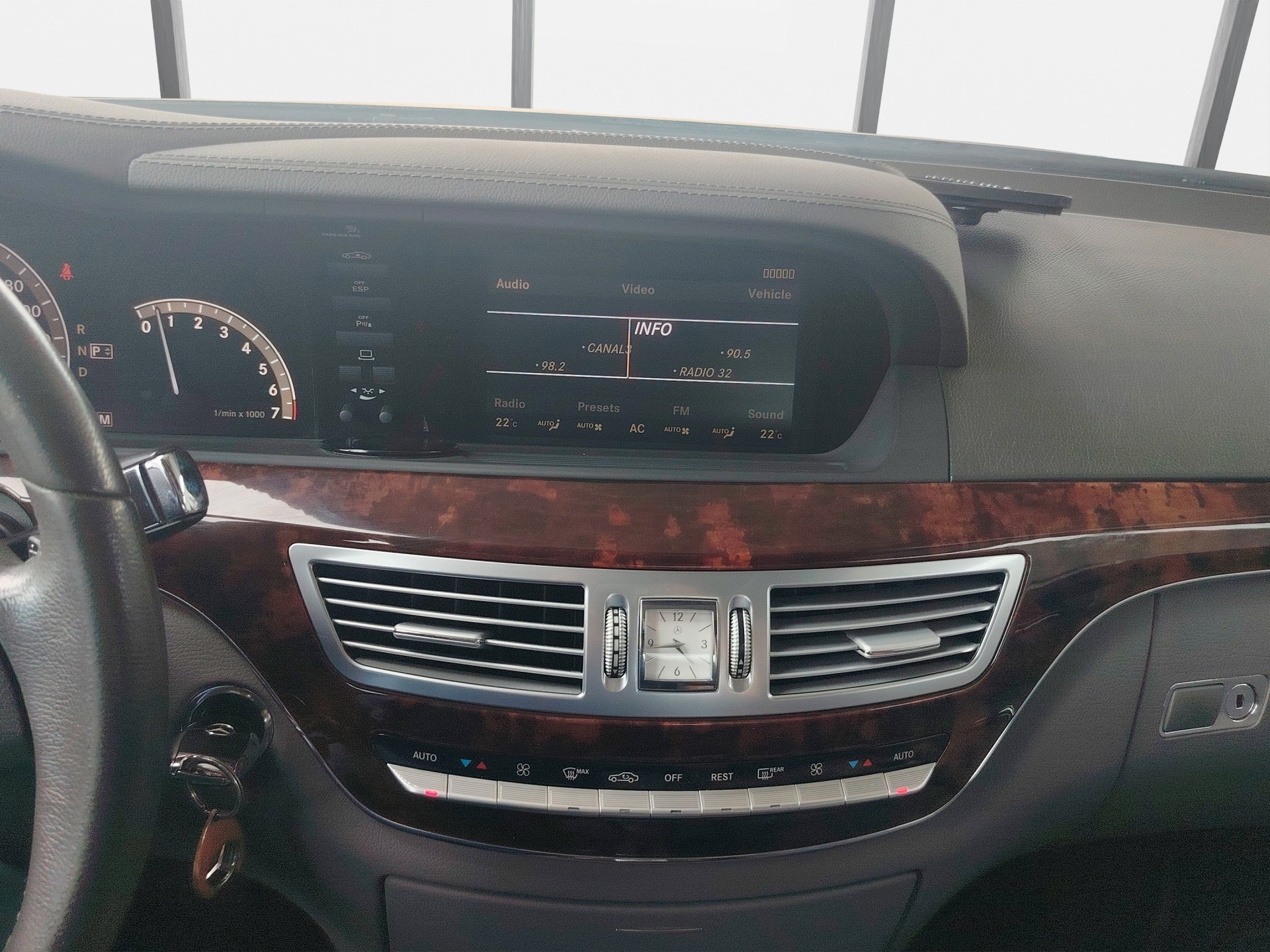MERCEDES-BENZ S 350 7G-Tronic-image-13