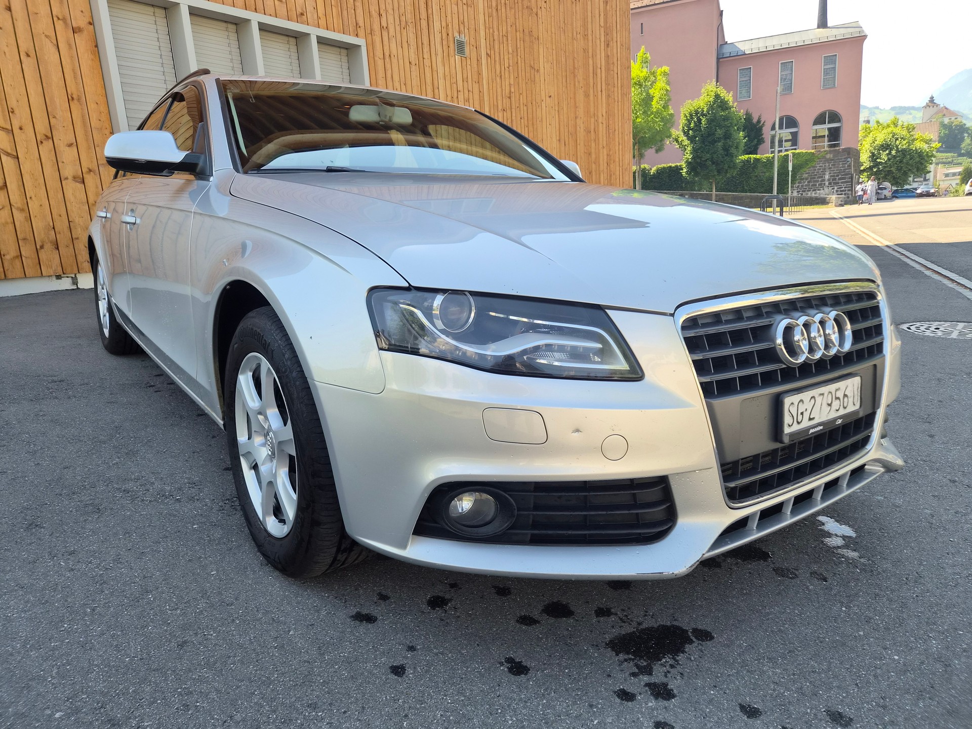 AUDI A4 Avant 1.8 TFSI multitronic-image-1