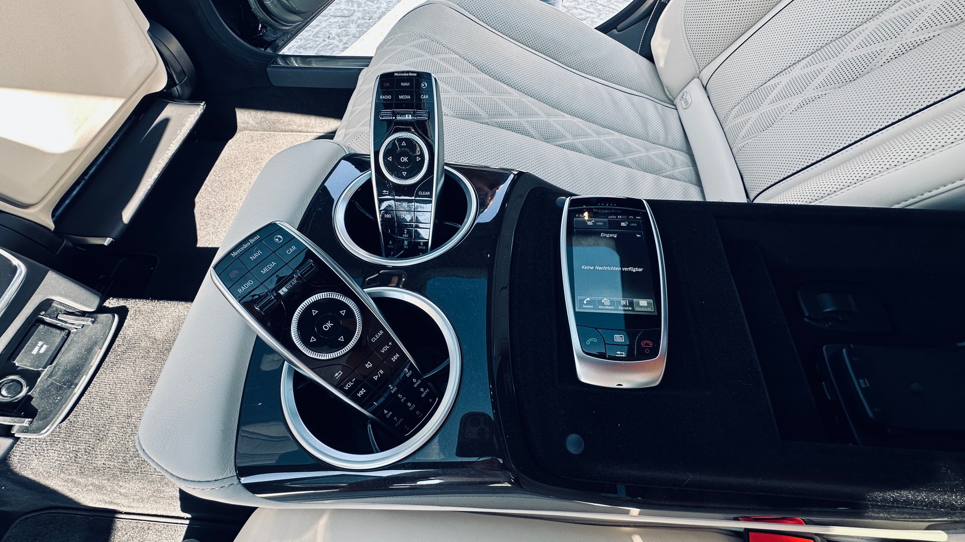 MERCEDES-BENZ S 500 V8 4matic Maybach-image-12