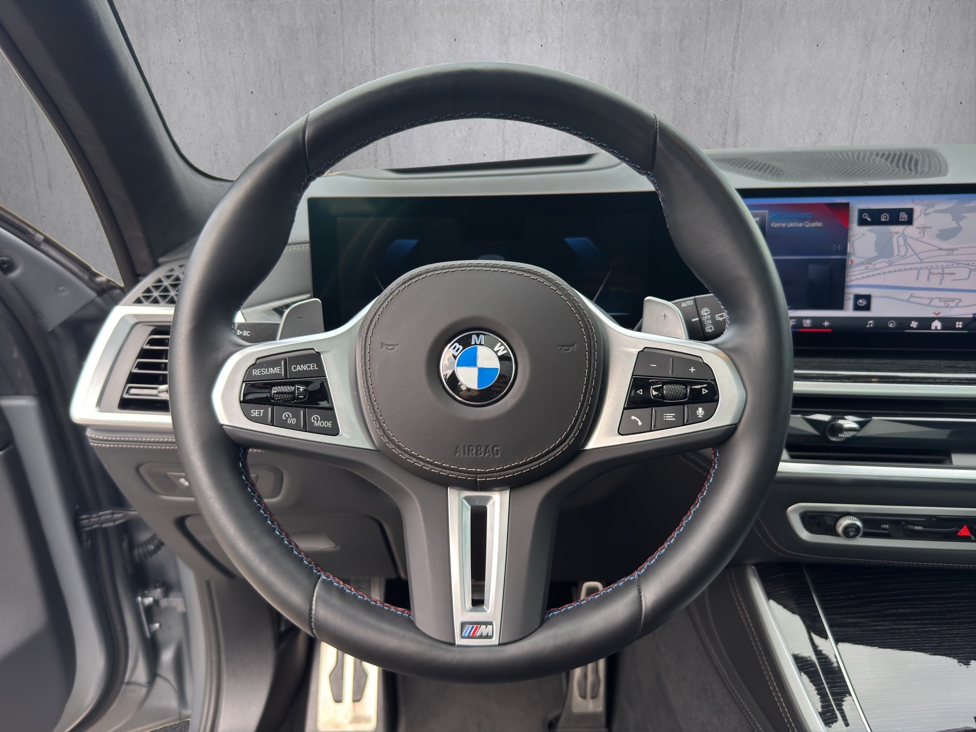 BMW X5 xDrive 48V M60i Steptronic-image-9