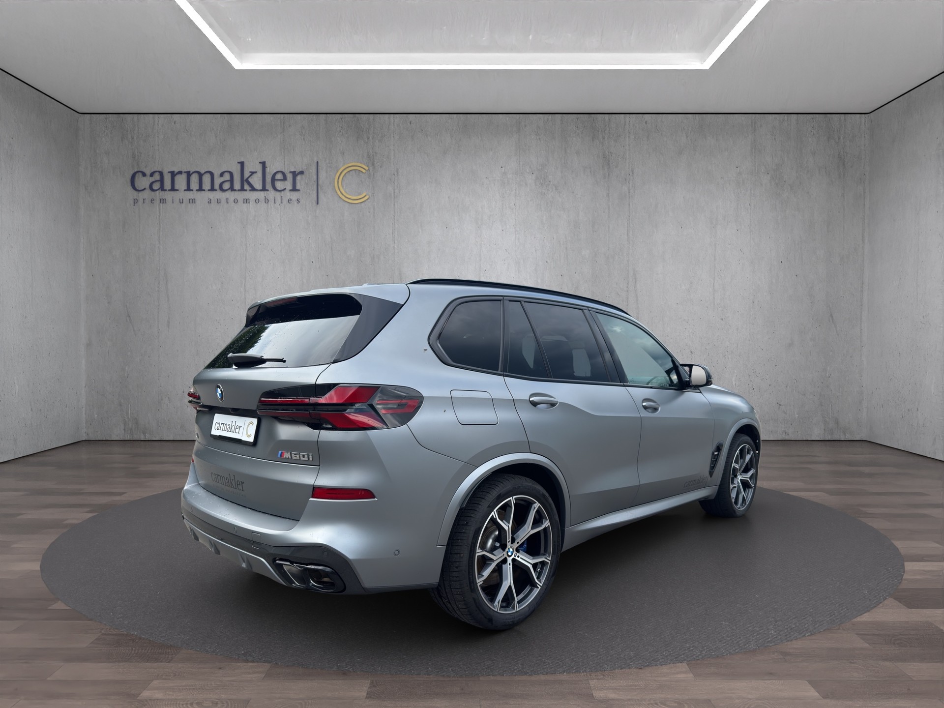 BMW X5 xDrive 48V M60i Steptronic-image-4