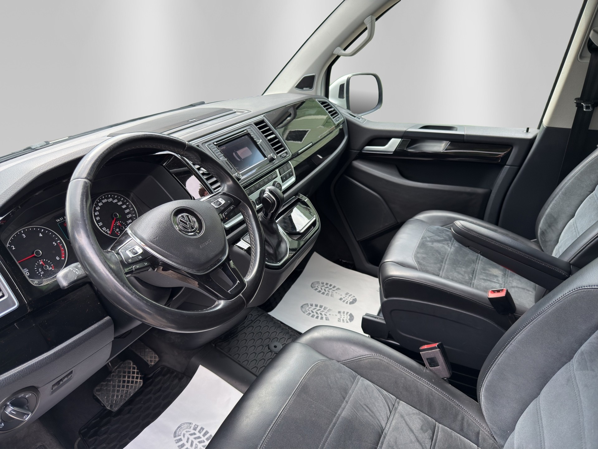 VW T6 Multivan 2.0 Bi-TDI Highline 4Motion DSG-image-7