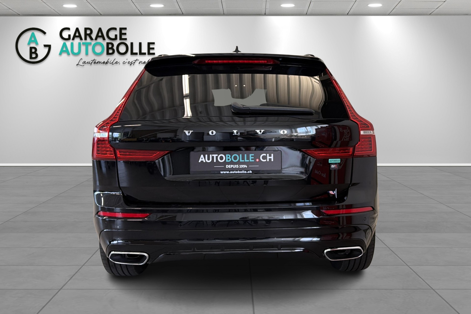 VOLVO XC60 T8 eAWD R-Design Geartronic-image-5