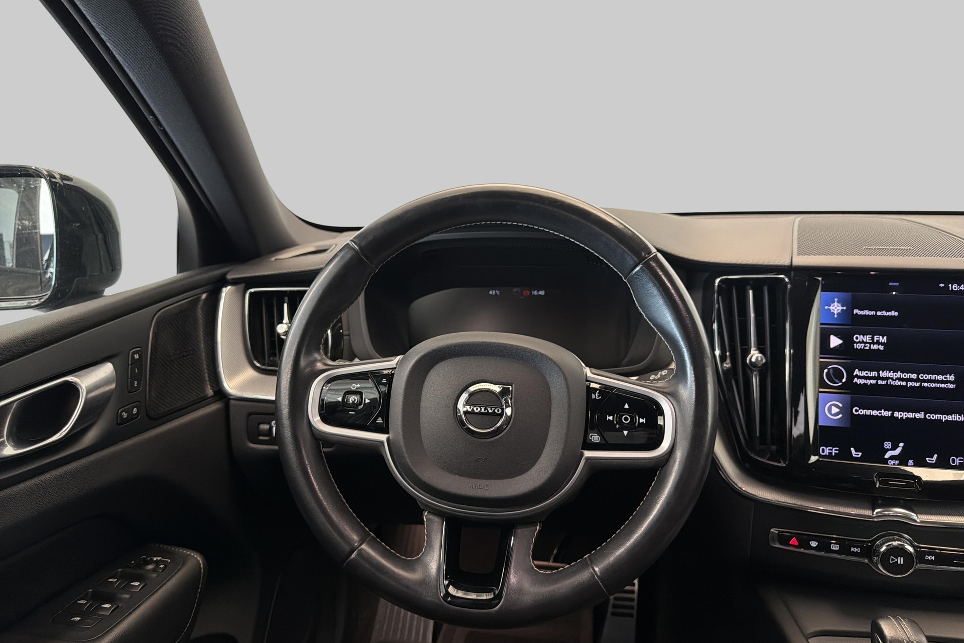 VOLVO XC60 T8 eAWD R-Design Geartronic-image-9